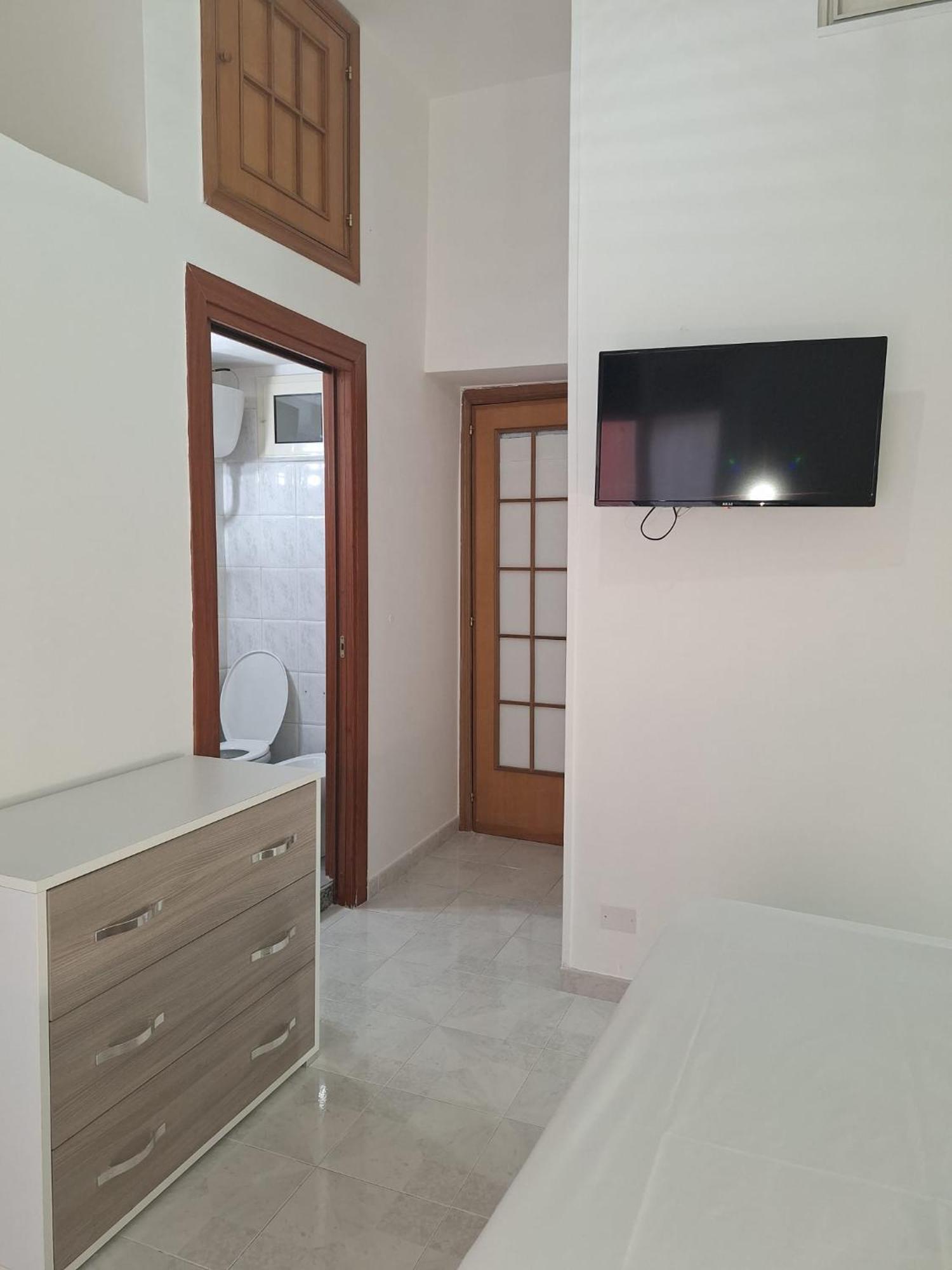 Cisterna's House * Naples