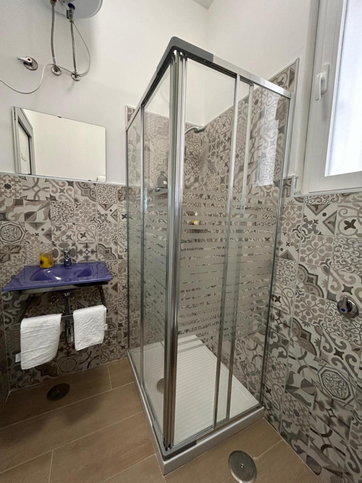 Binario 14 Piazza Garibaldi Bed & Breakfast Naples