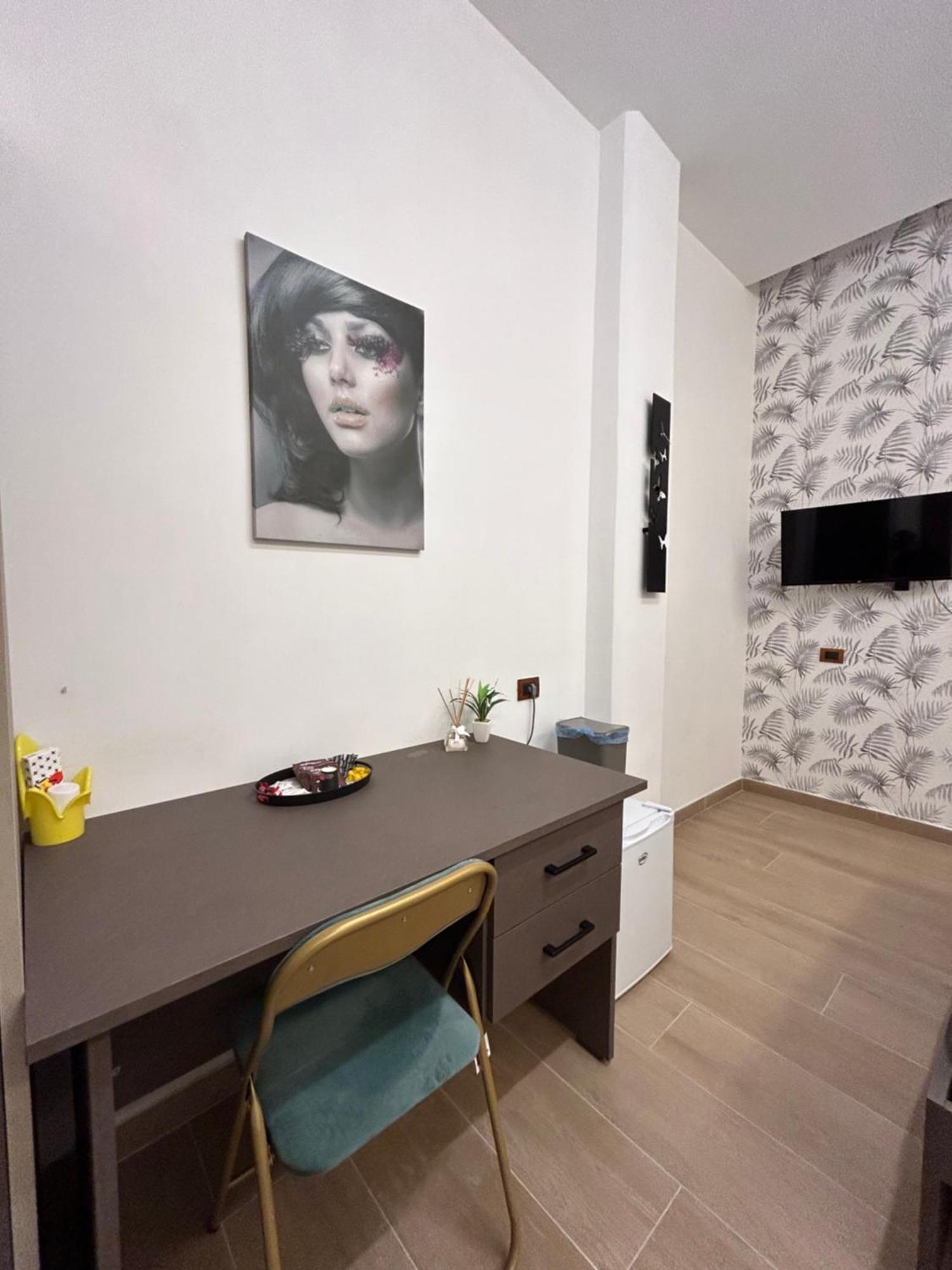 Binario 14 Piazza Garibaldi Bed & Breakfast *