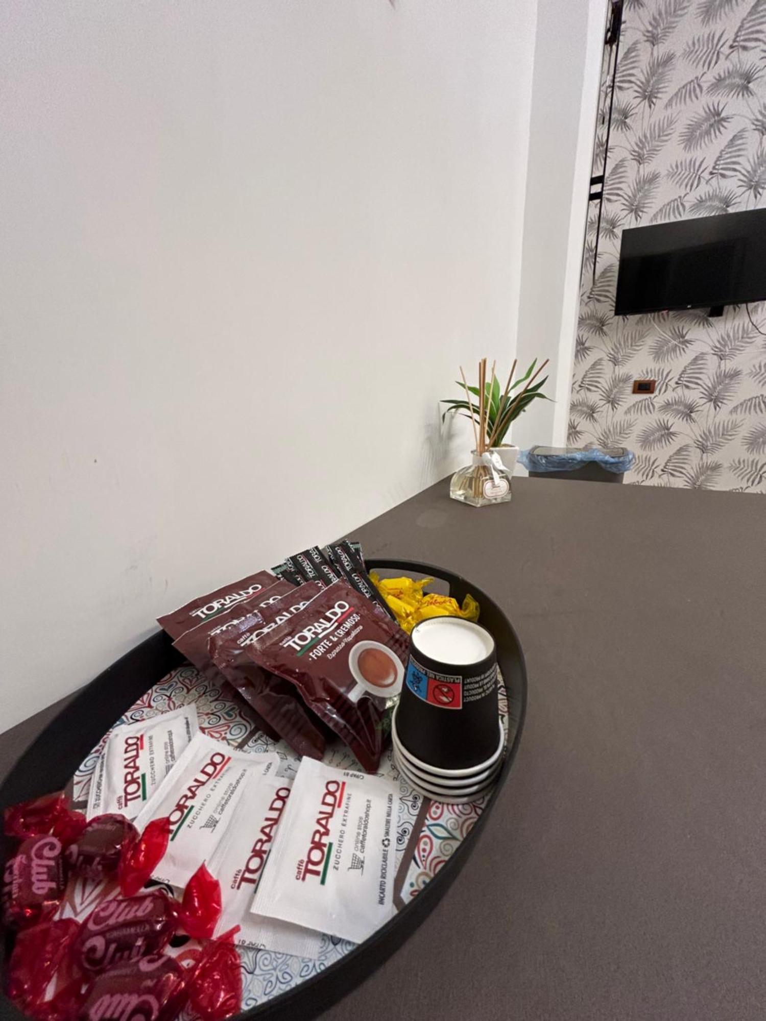 Bed & Breakfast Binario 14 Piazza Garibaldi Naples