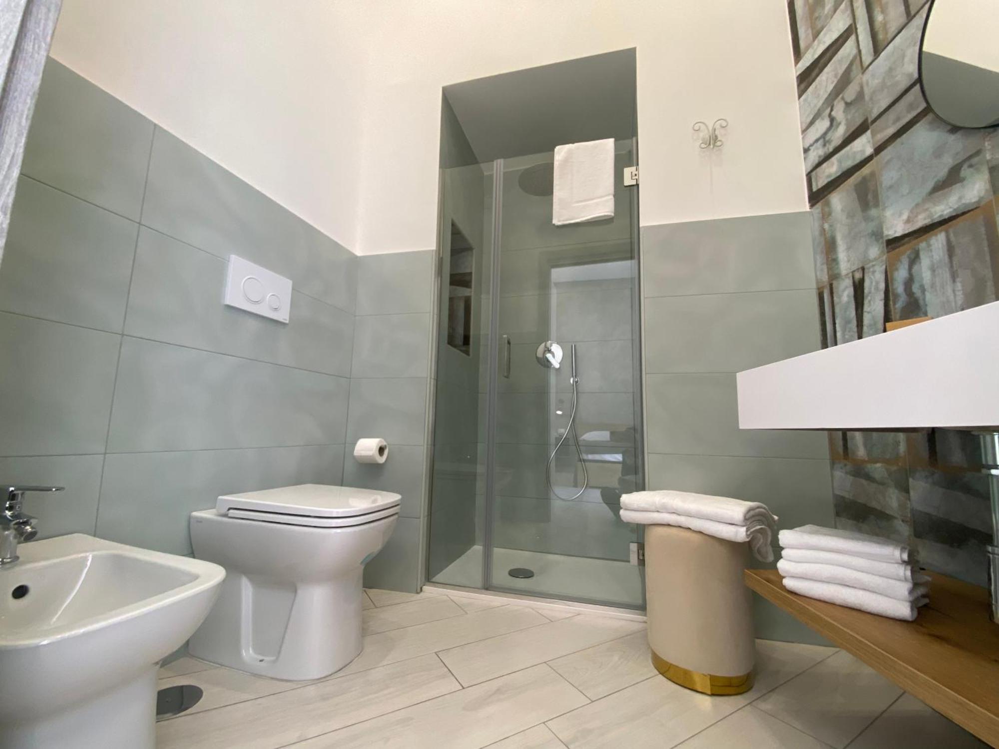 Ludben Dante Guest house