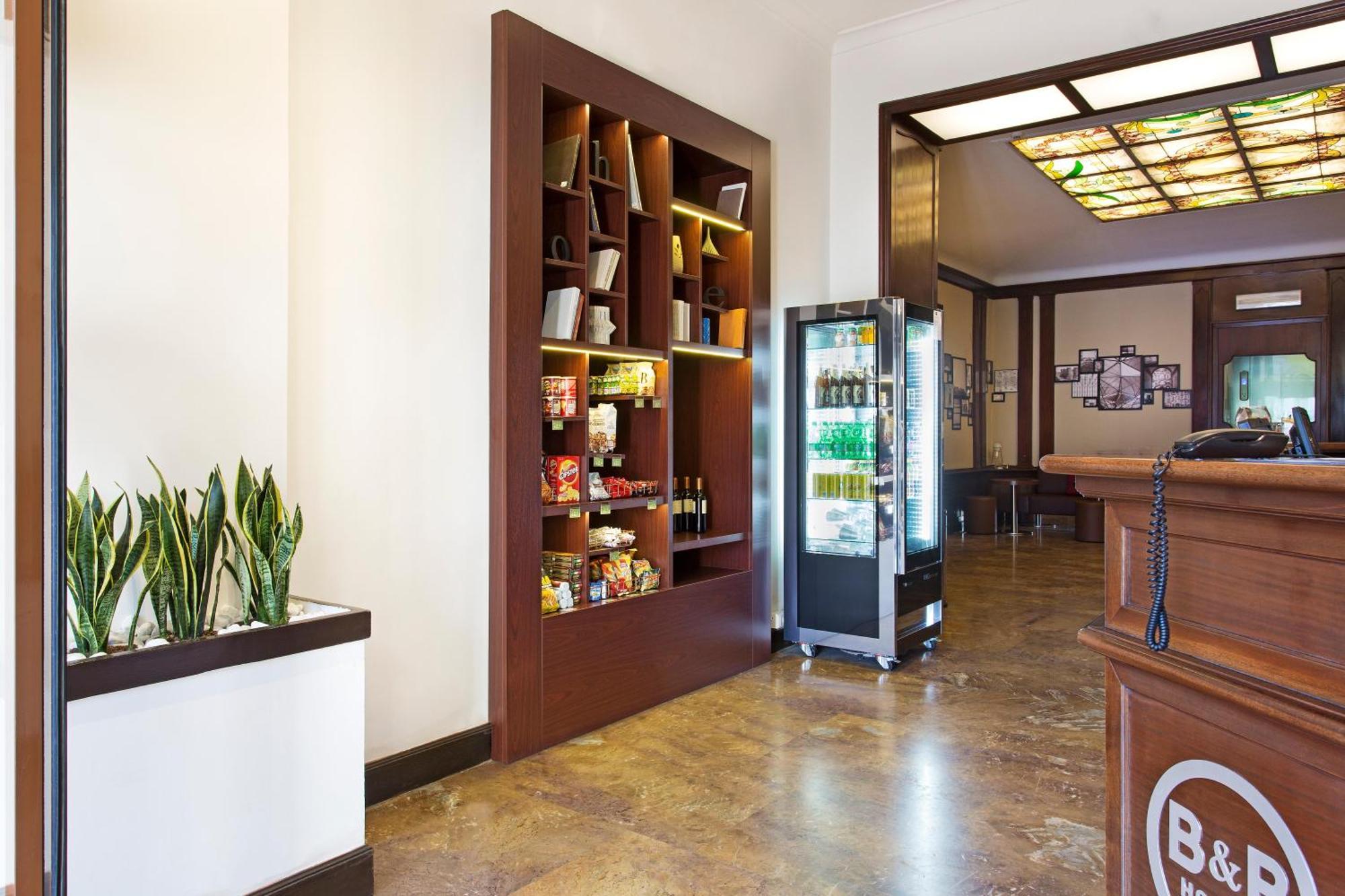 B&B Hotel Napoli Naples