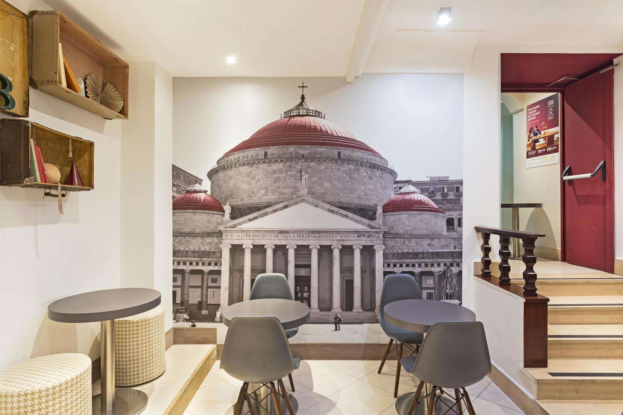B&B Hotel Napoli Naples