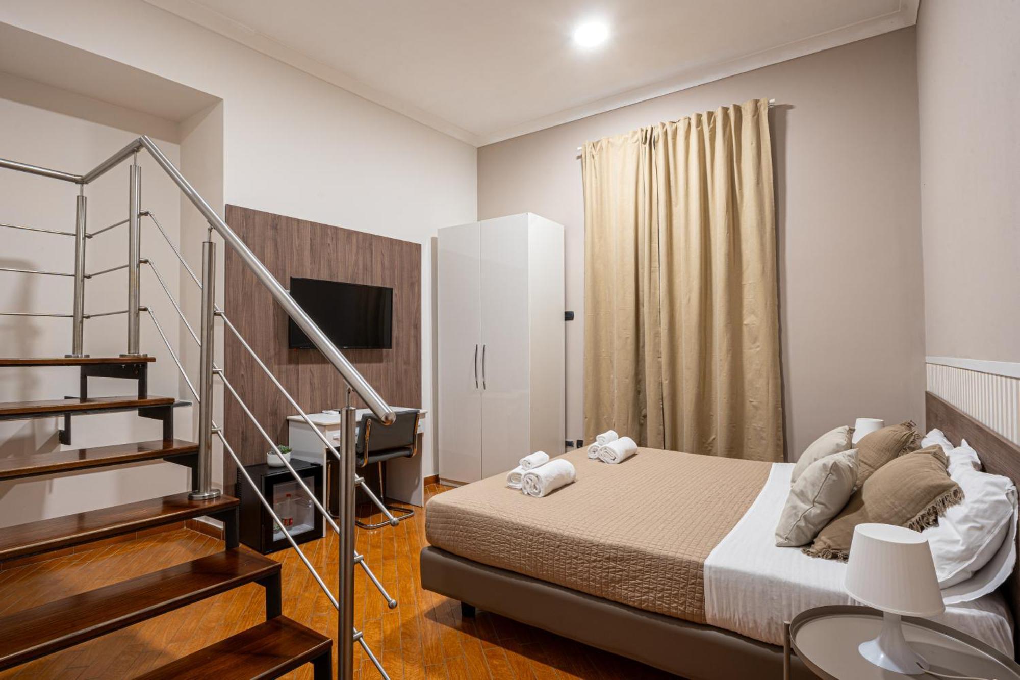 Diamond 3* Naples