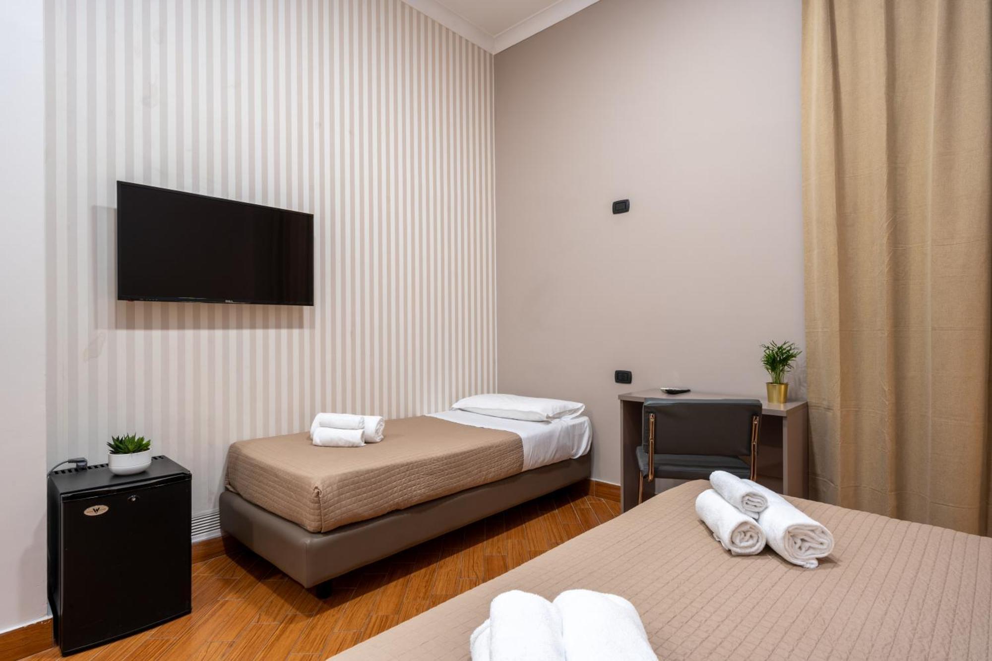 Diamond 3* Naples