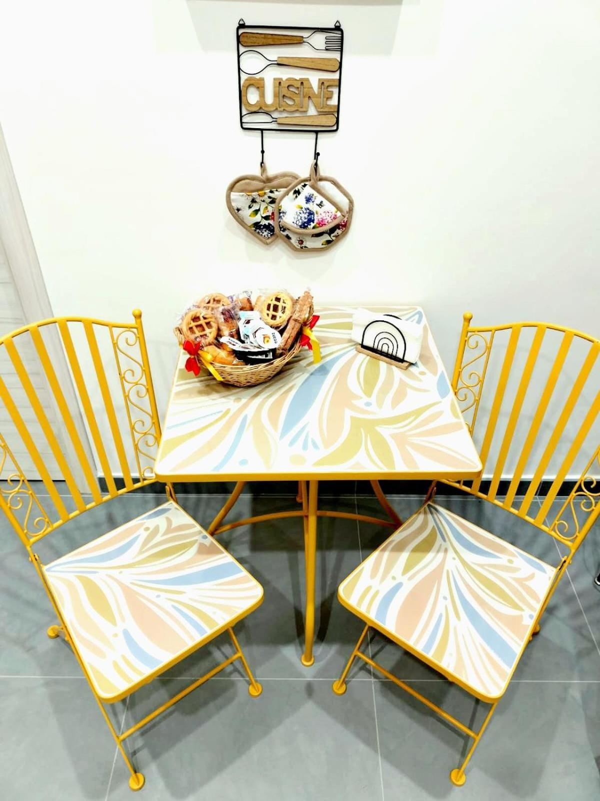 Le Radici Di Parthenope Naples