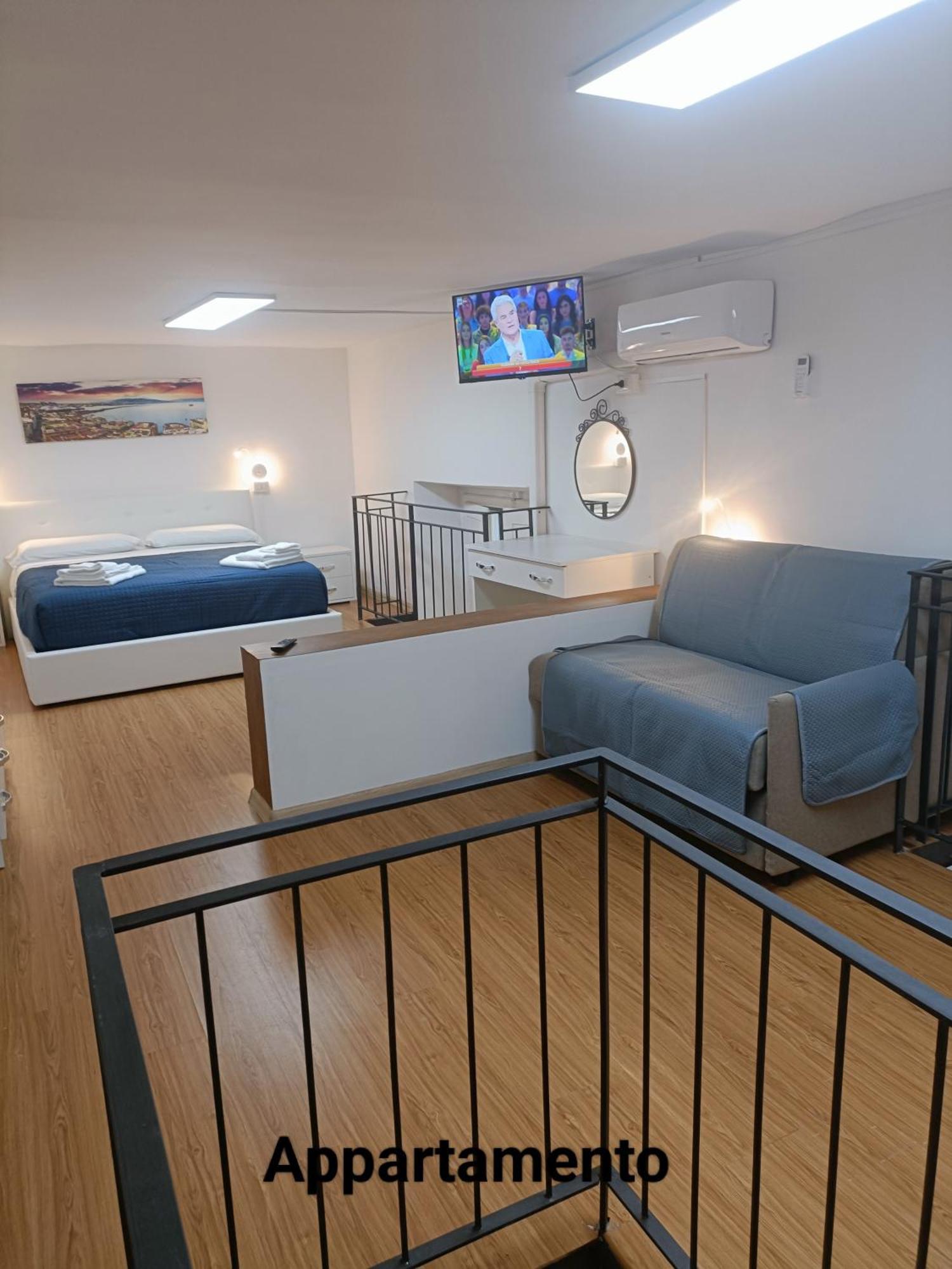 Maison Toledo 210 Bed & Breakfast 3*