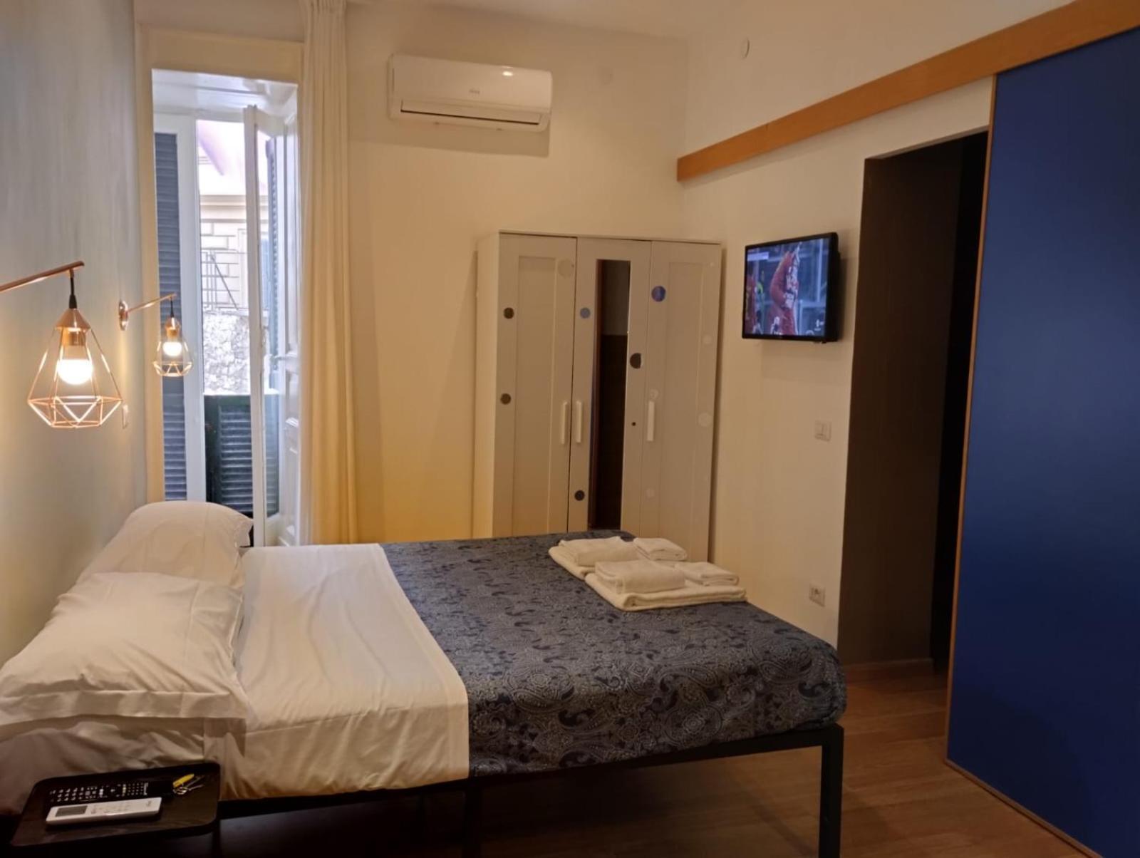 Amedeo Square Bed & Breakfast Naples