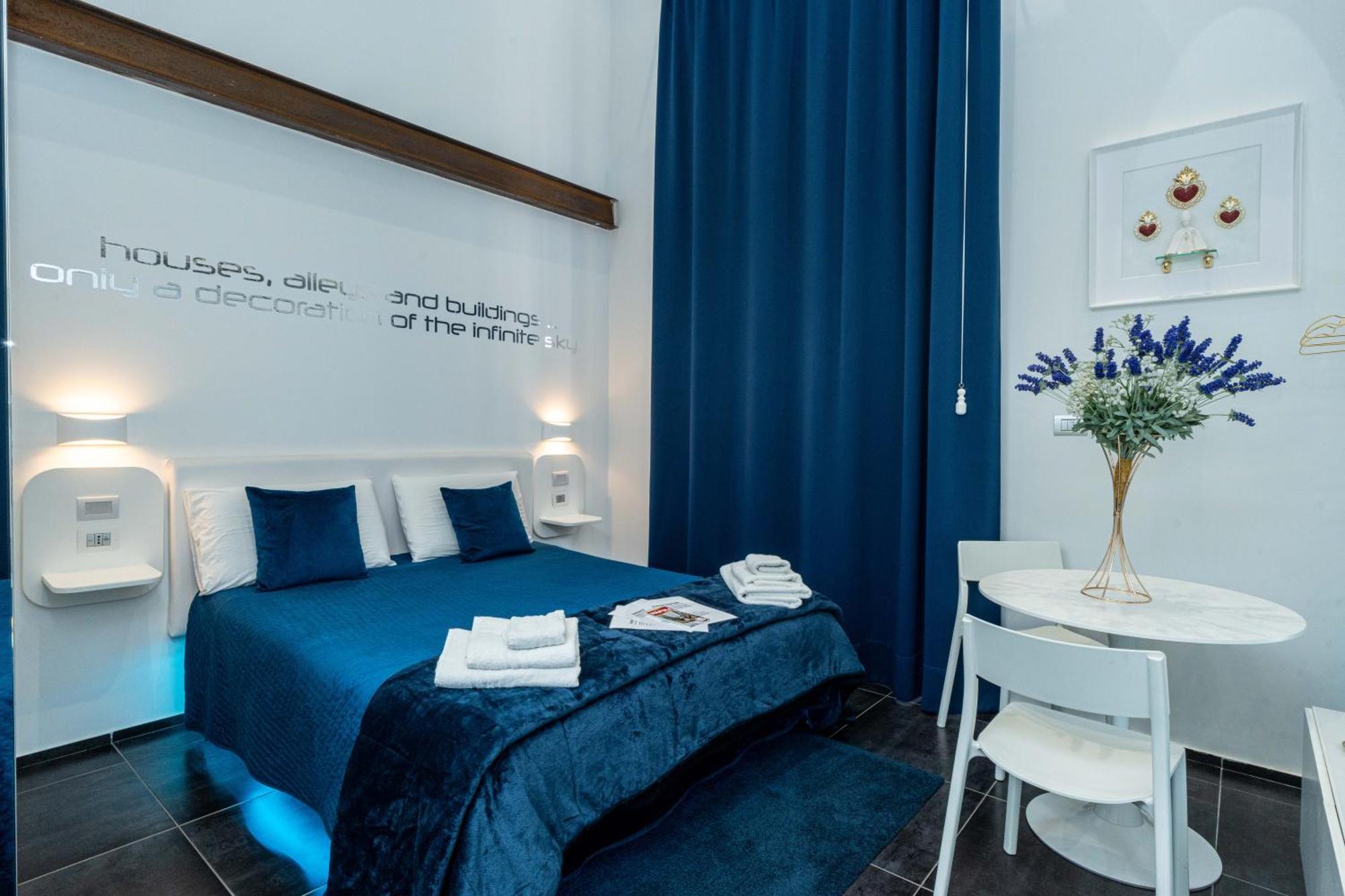 Skyhouse Chiaia 2*