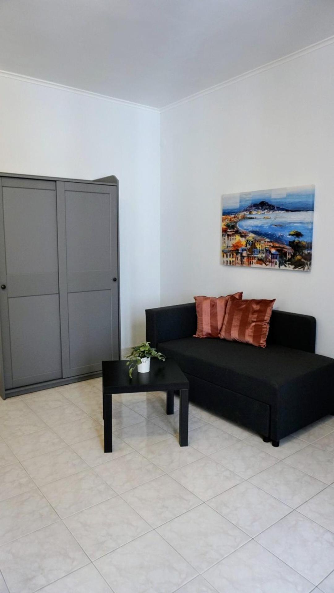 Deldec Naples