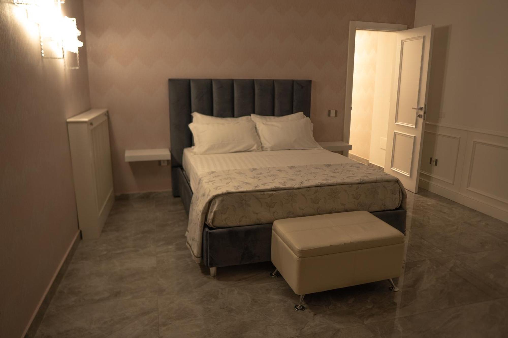 D'elite Chiaia Naples