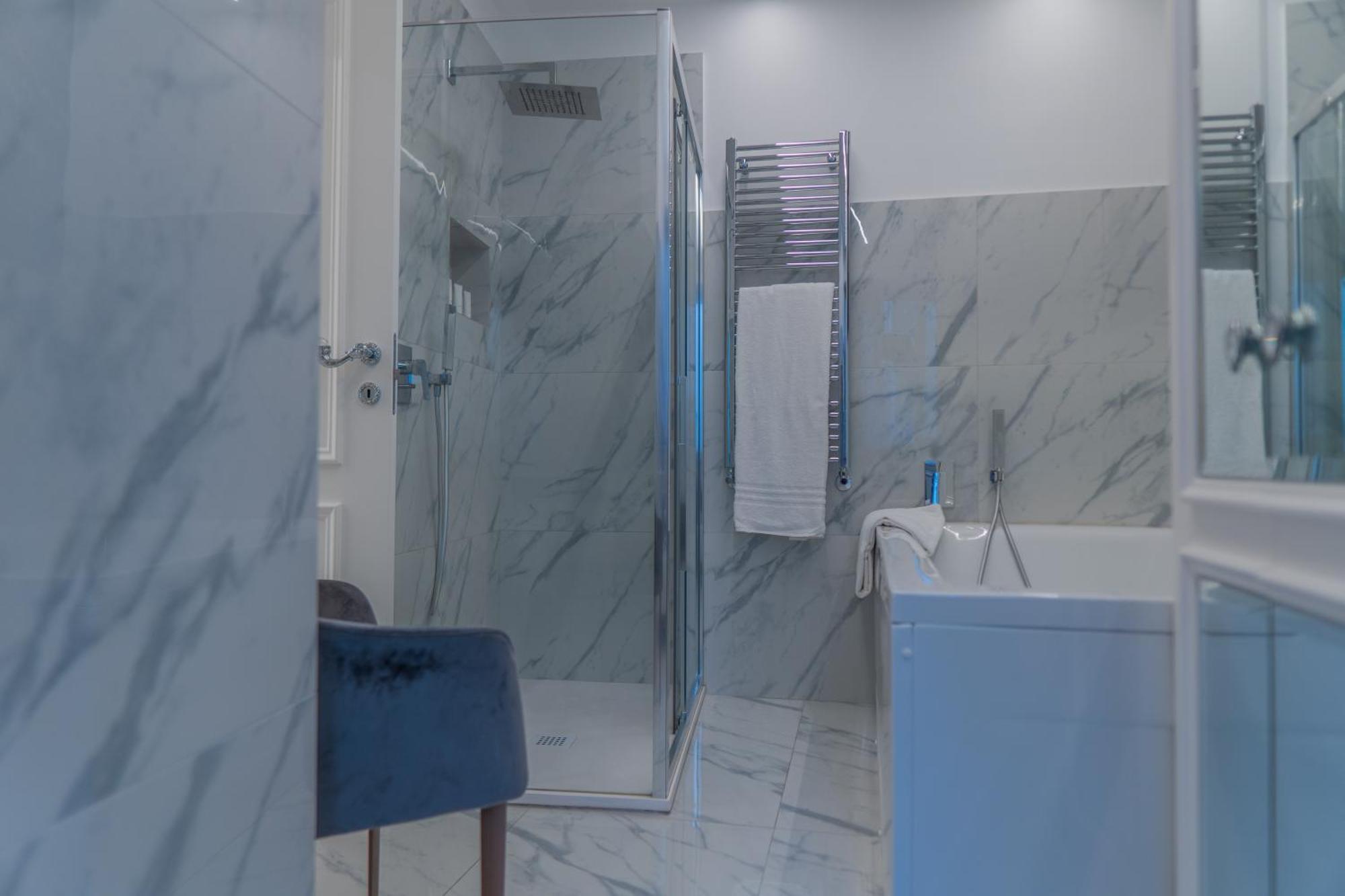 Apartment D'elite Chiaia Naples
