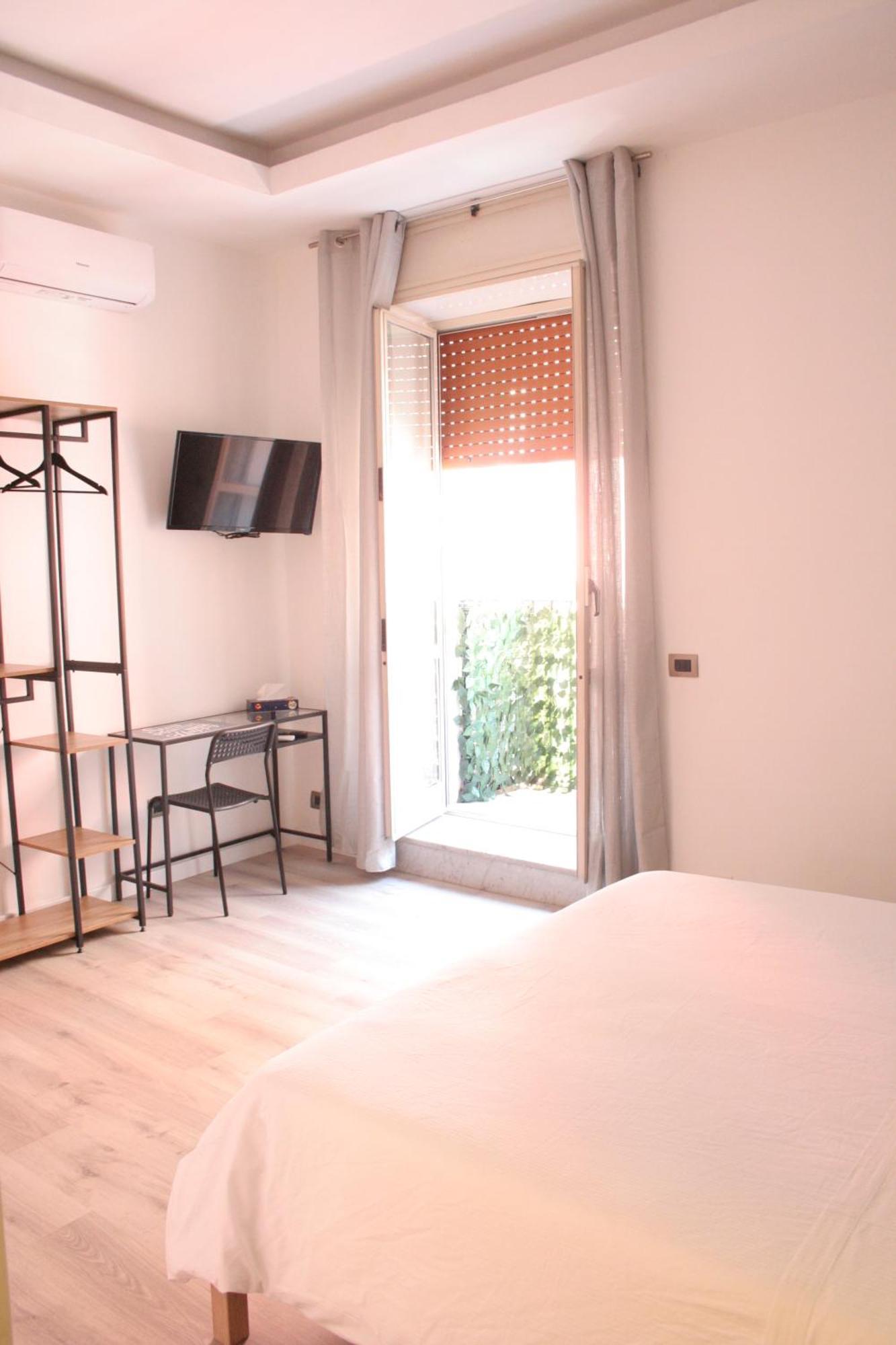 Bella Mbriana Naples