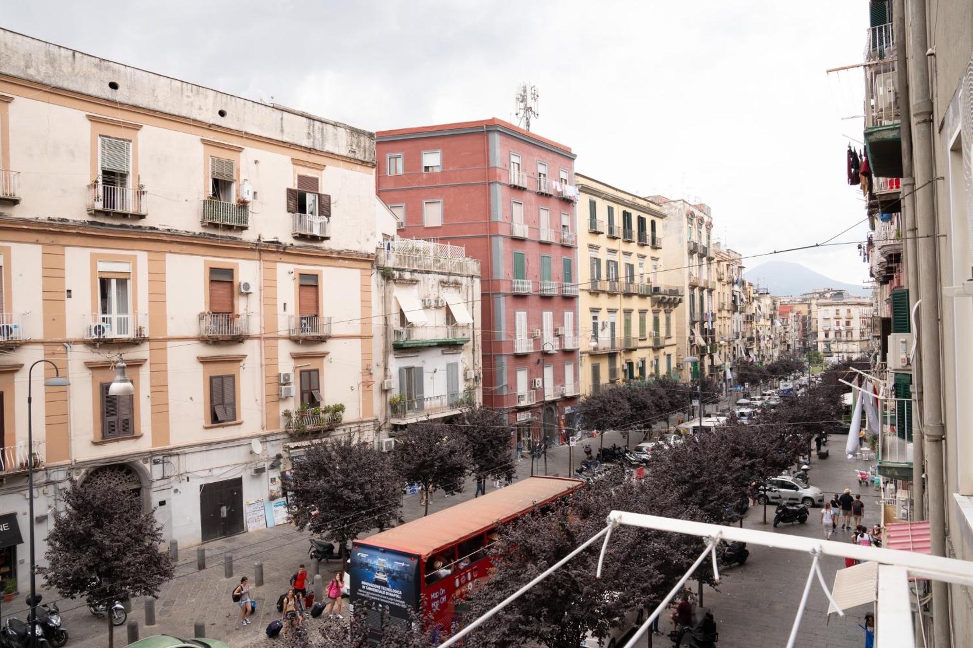 Caracciolo 109 Bed & Breakfast Naples