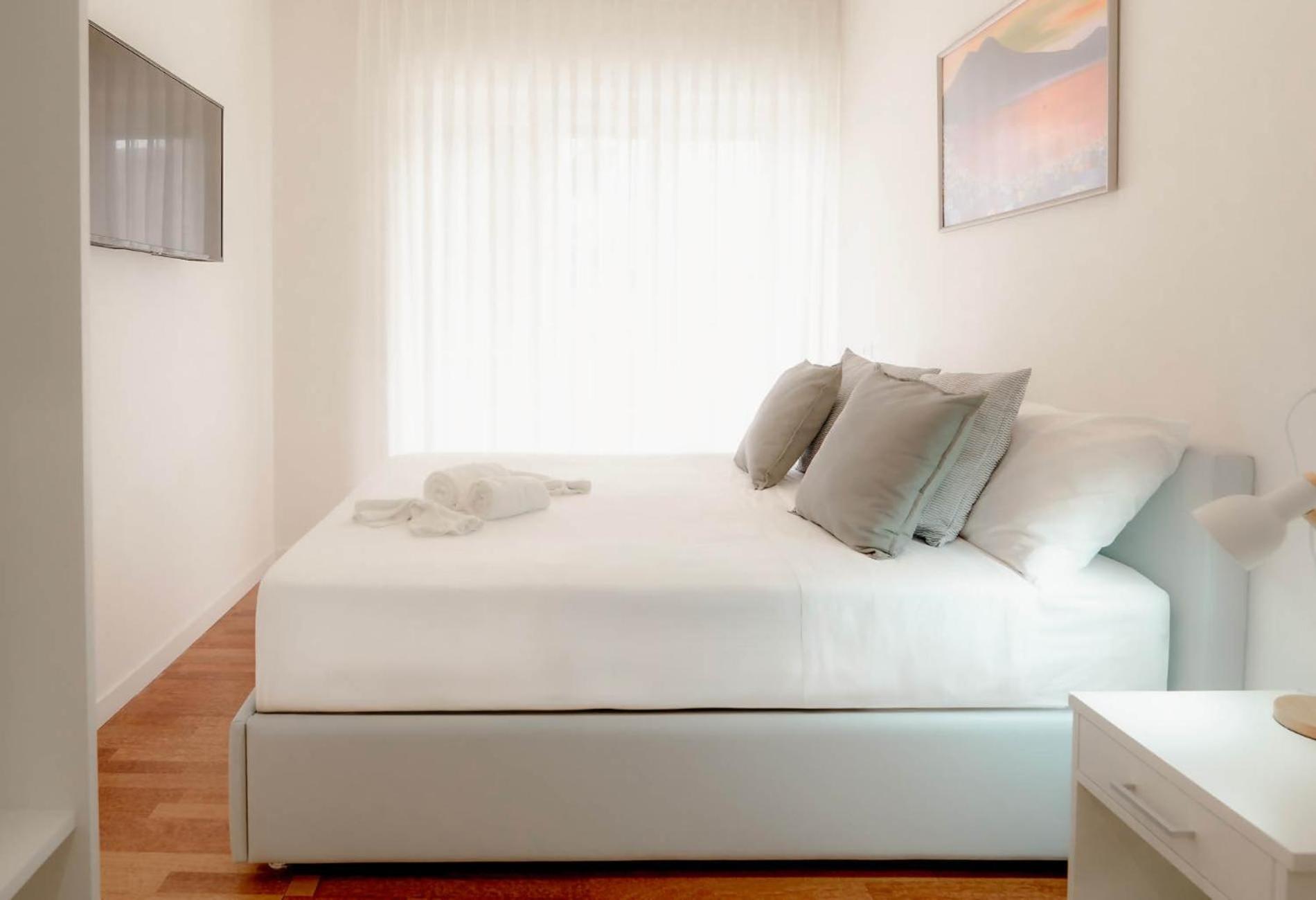 Interno 5 *