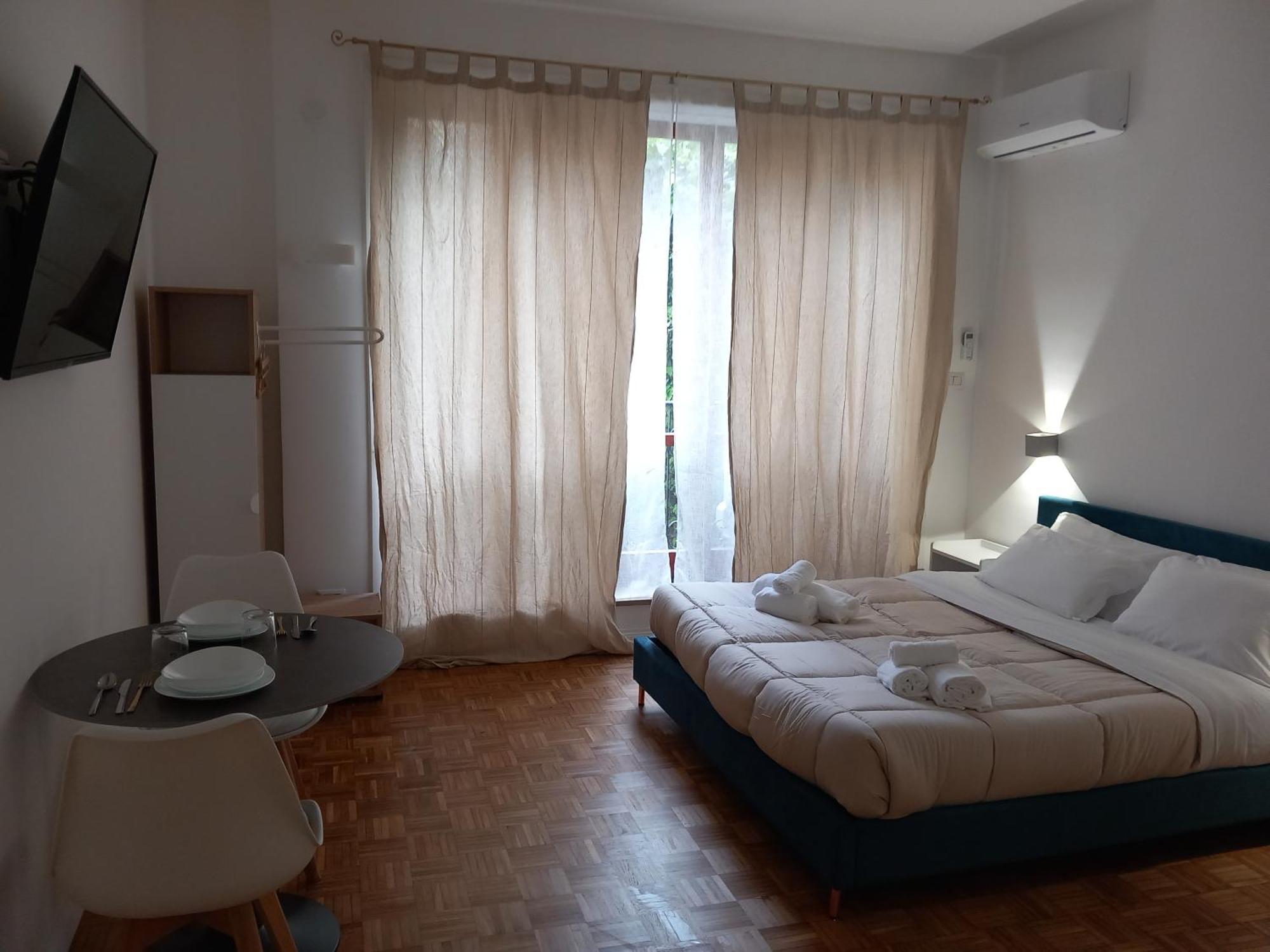 La Dolce Bed & Breakfast Naples