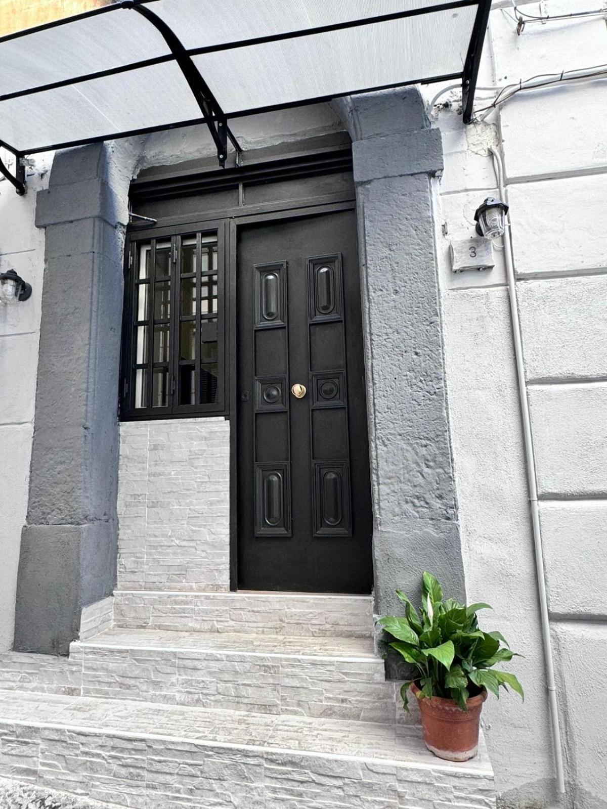 Anita S Apartment