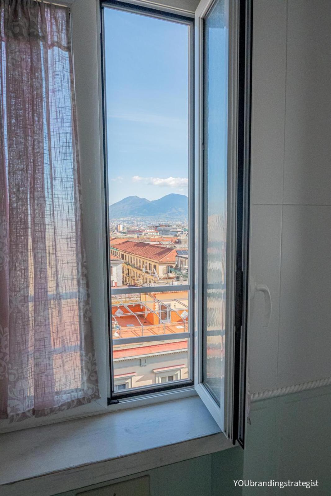 La Peonia Naples