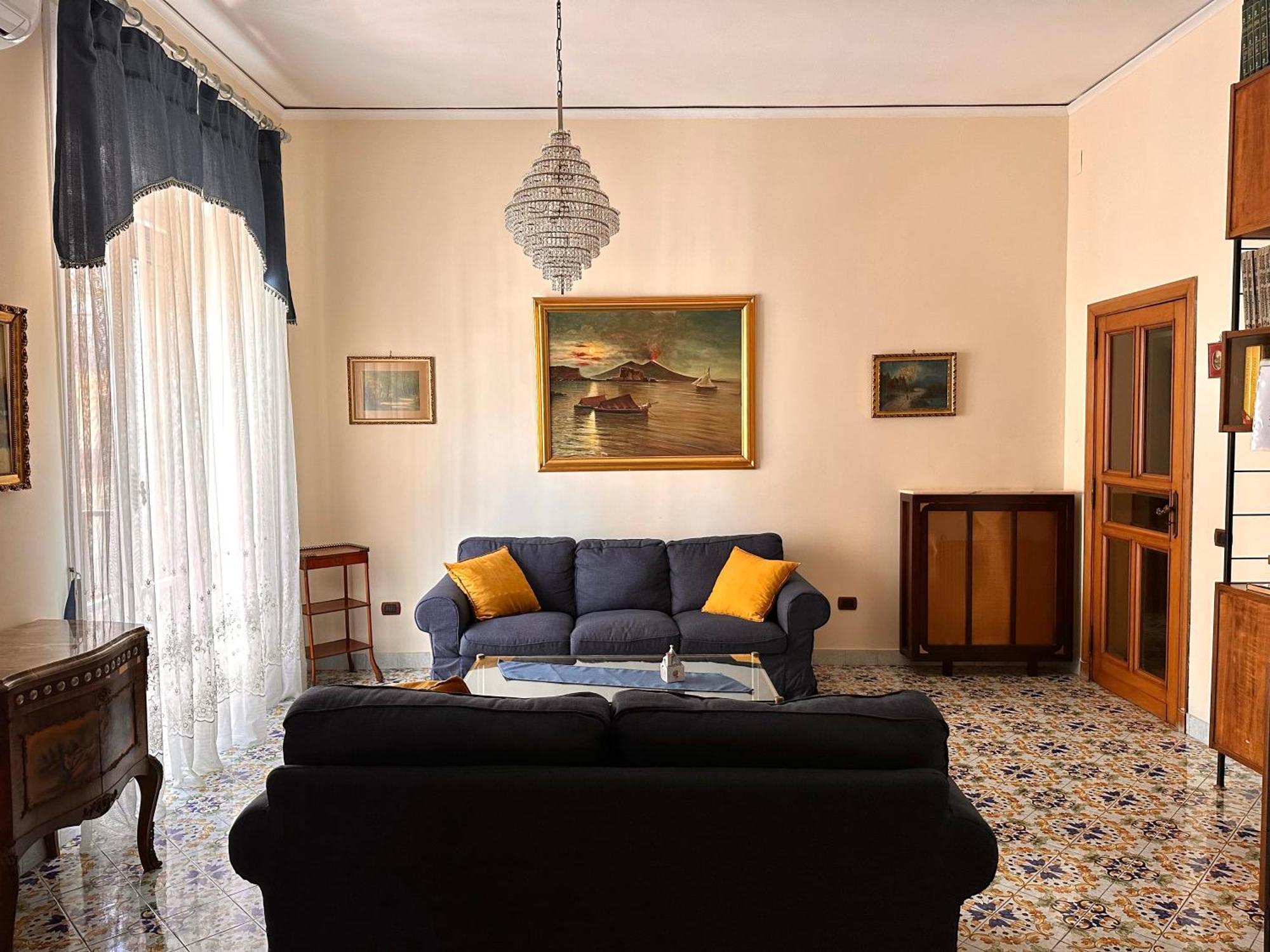Holiday home Maman Suite, Center Near Molo Beverello Naples