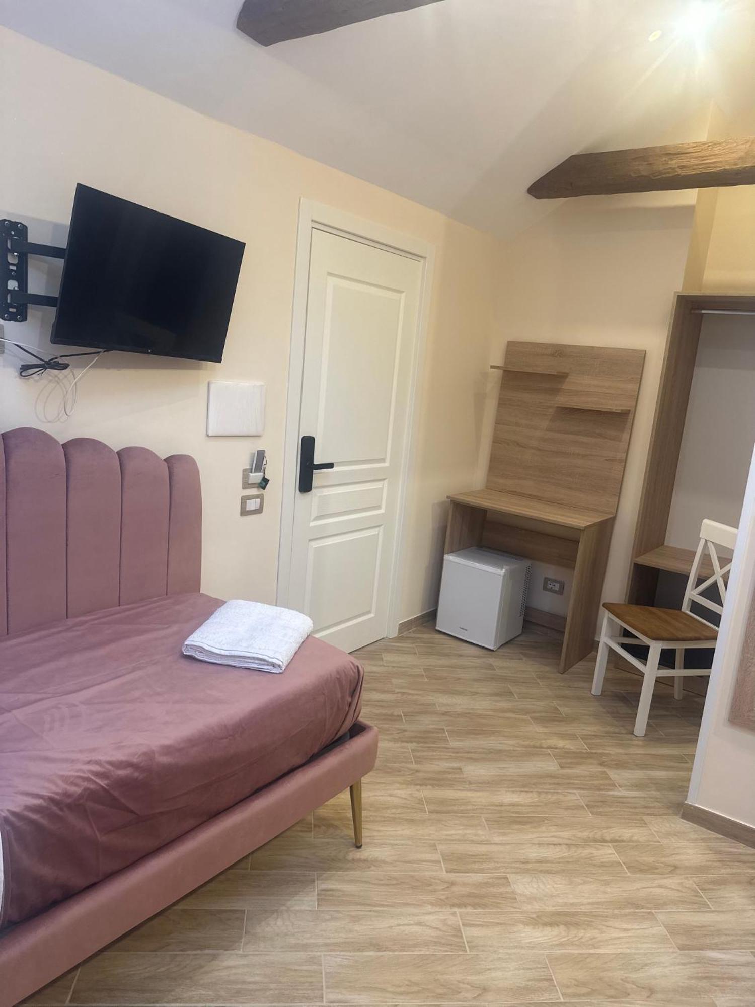 Attic Guest house Naples
