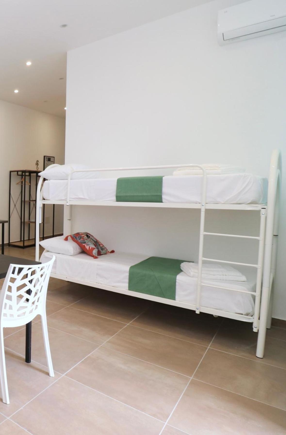 Airport Holiday home *