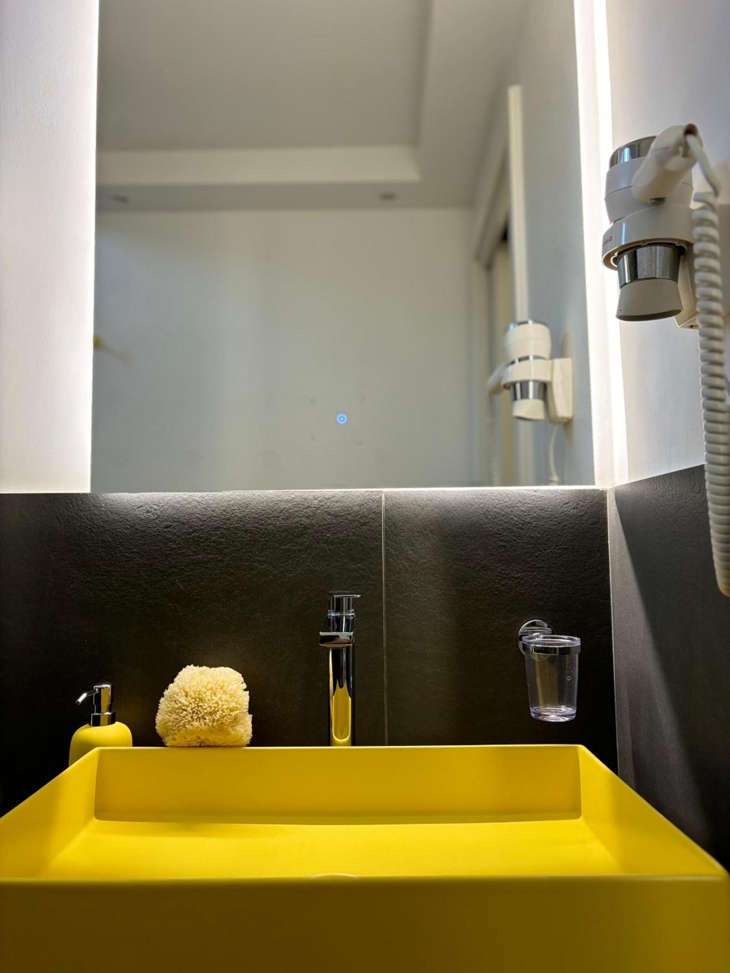 Le Dimore Dell'artista Apartment *