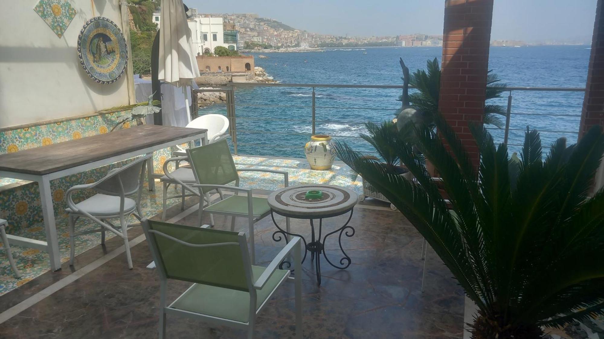 Apartment La Casa Sul Mare Naples
