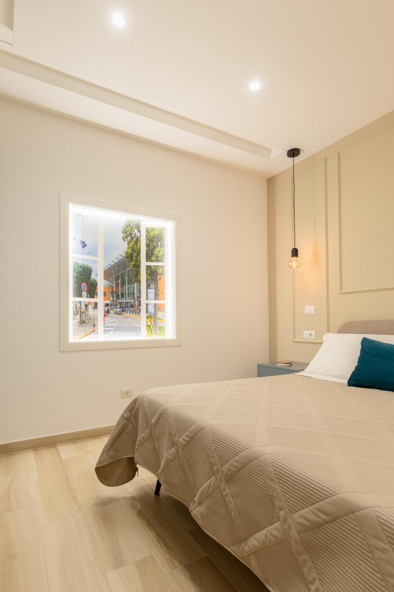 Graziano Airport Holiday home