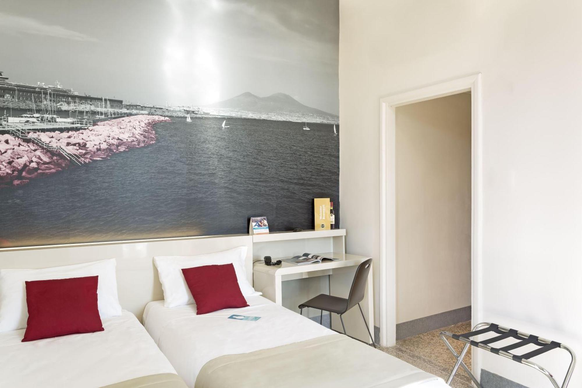 B&B Hotel Napoli 3* Naples