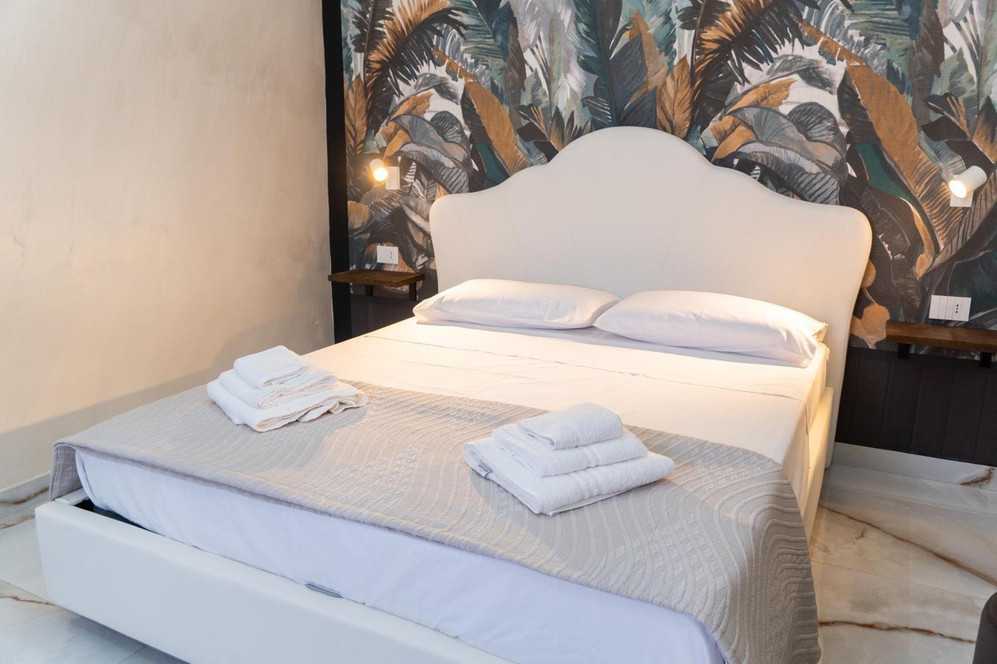 Paradise House Naples