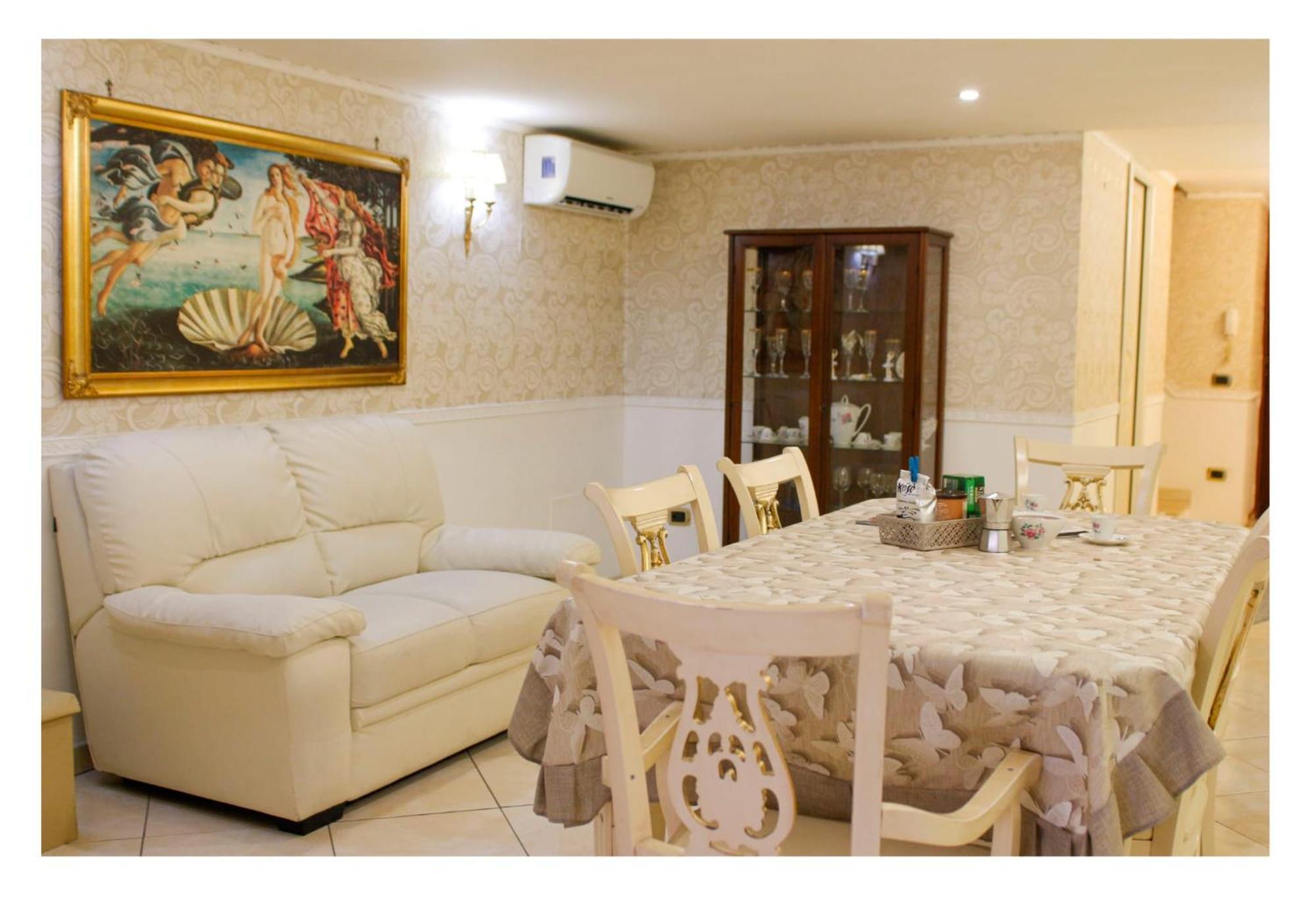 Lux & Comfort Apartment Naples