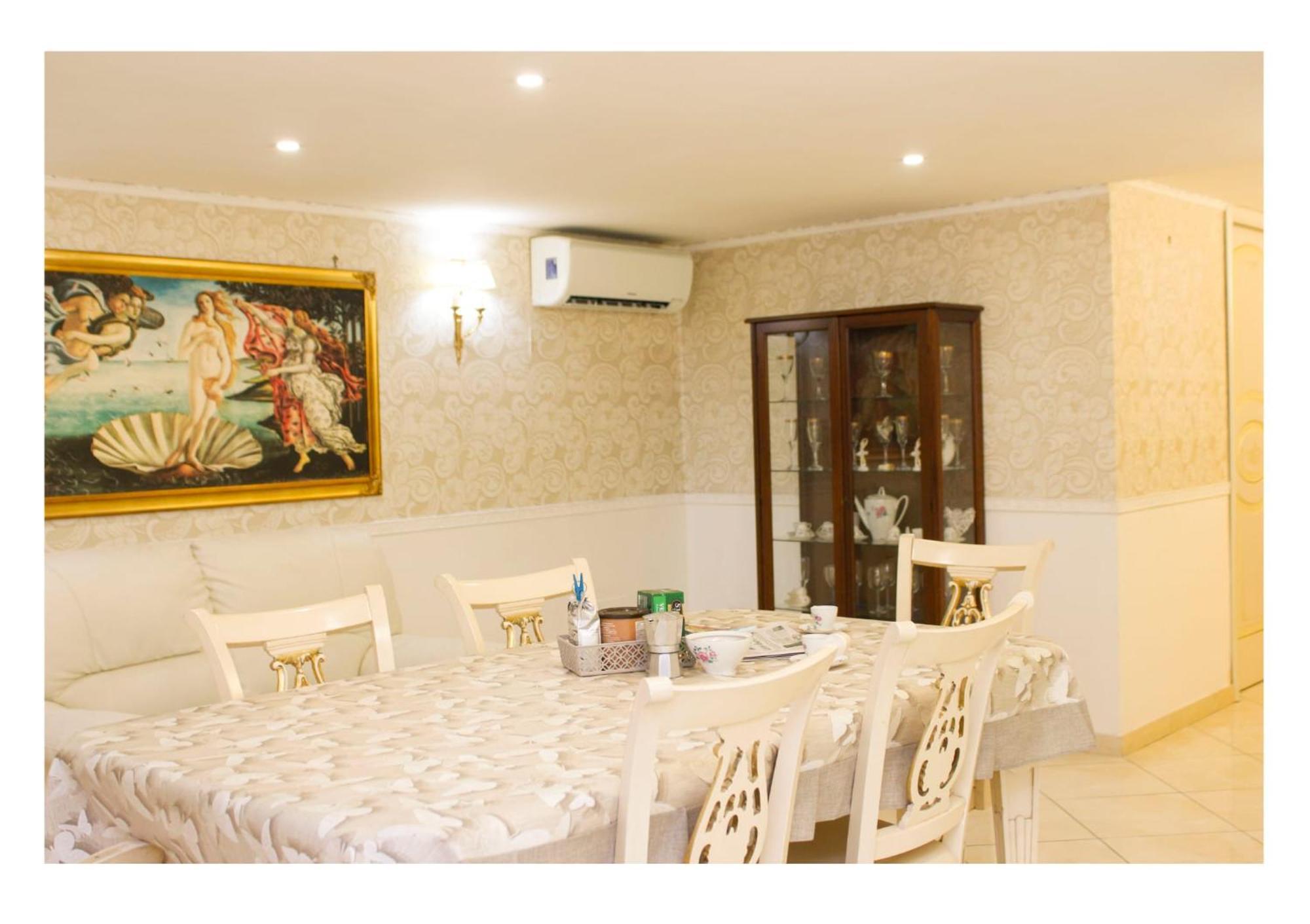 Lux & Comfort Apartment