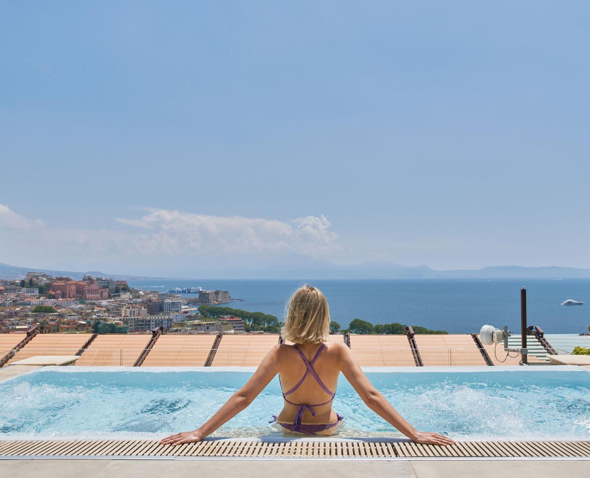 De Bonart Naples, Curio Collection By Hilton 5* Naples