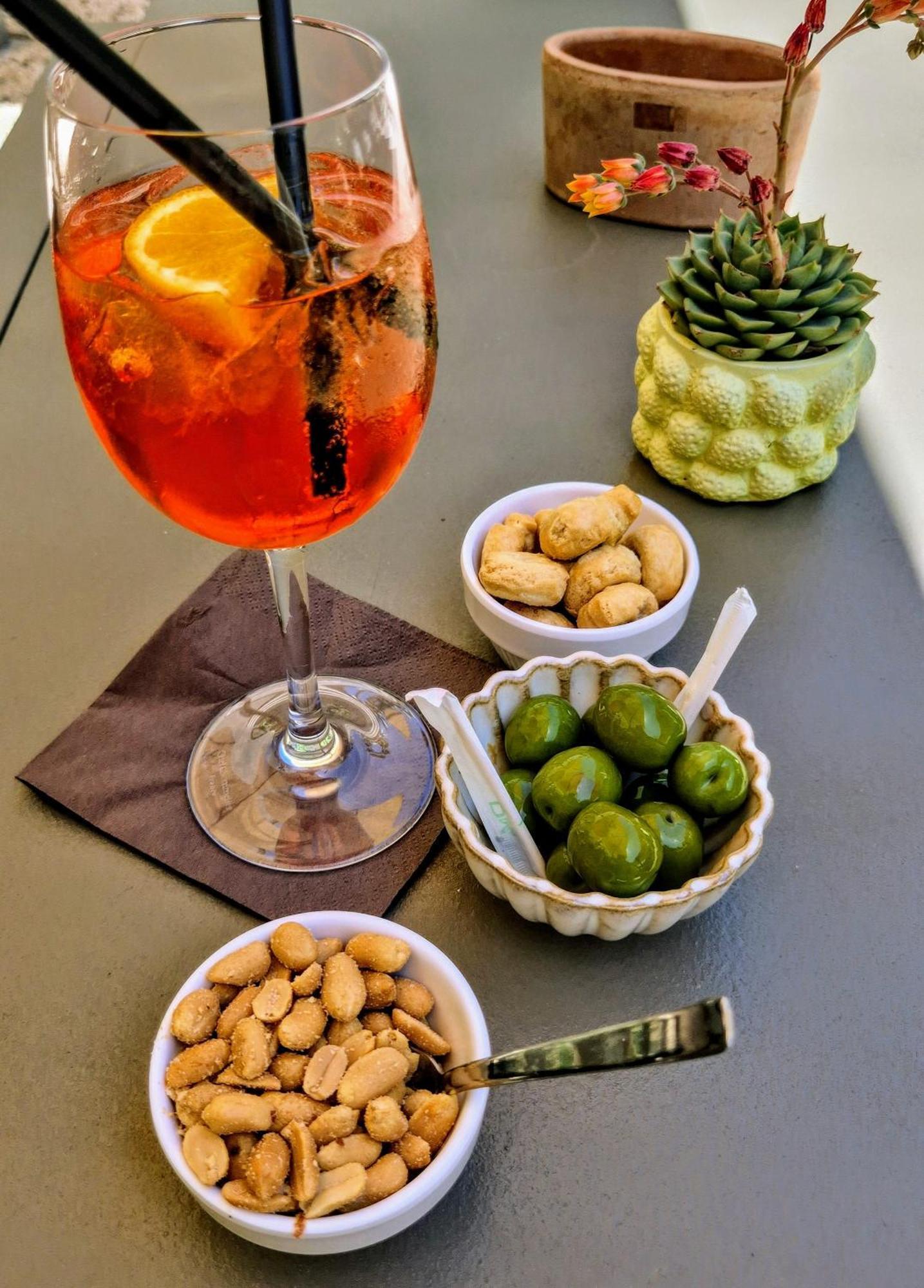 Modern Hospitality Exclusive * Naples