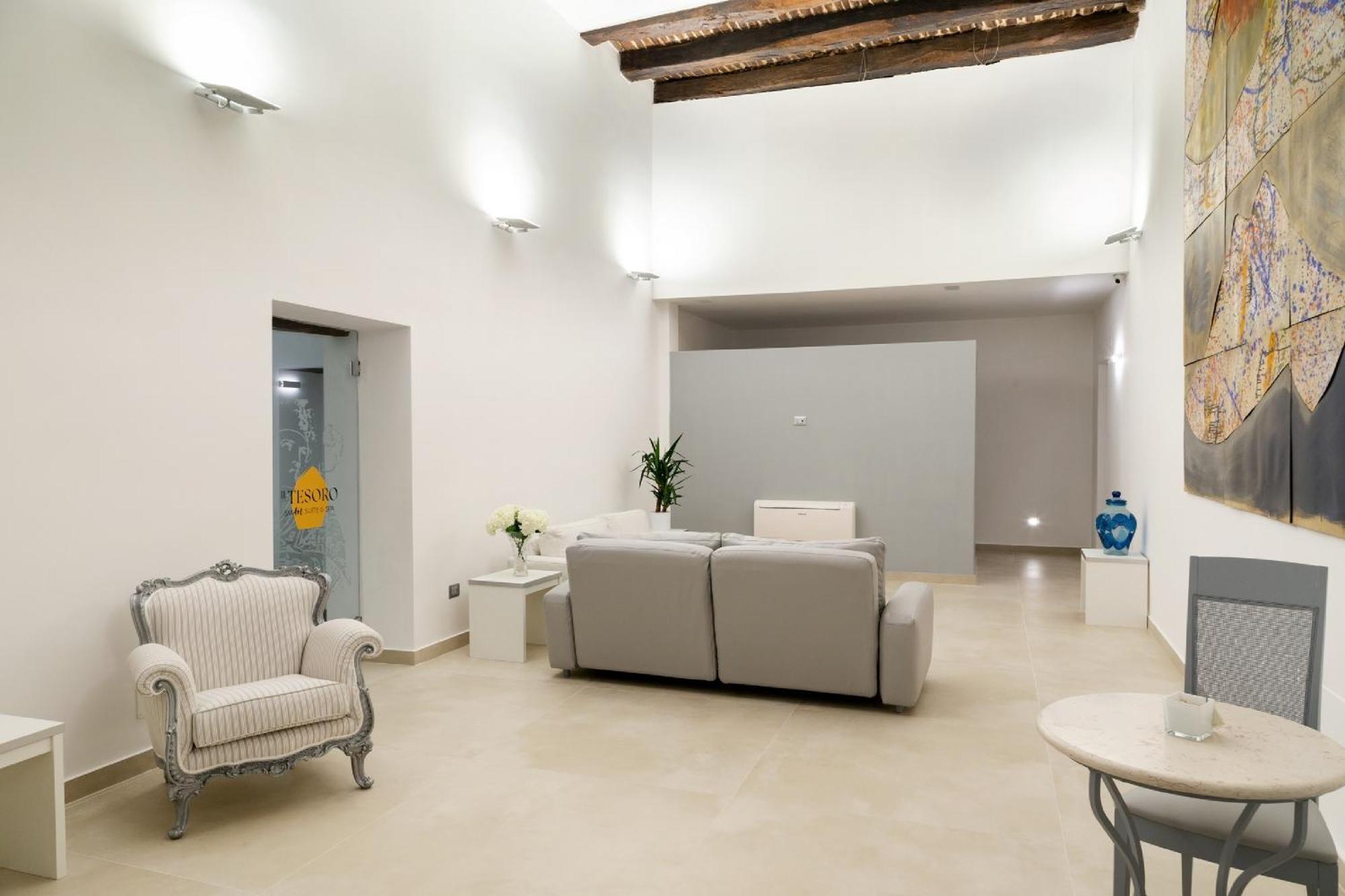 Il Tesoro Smart & Naples