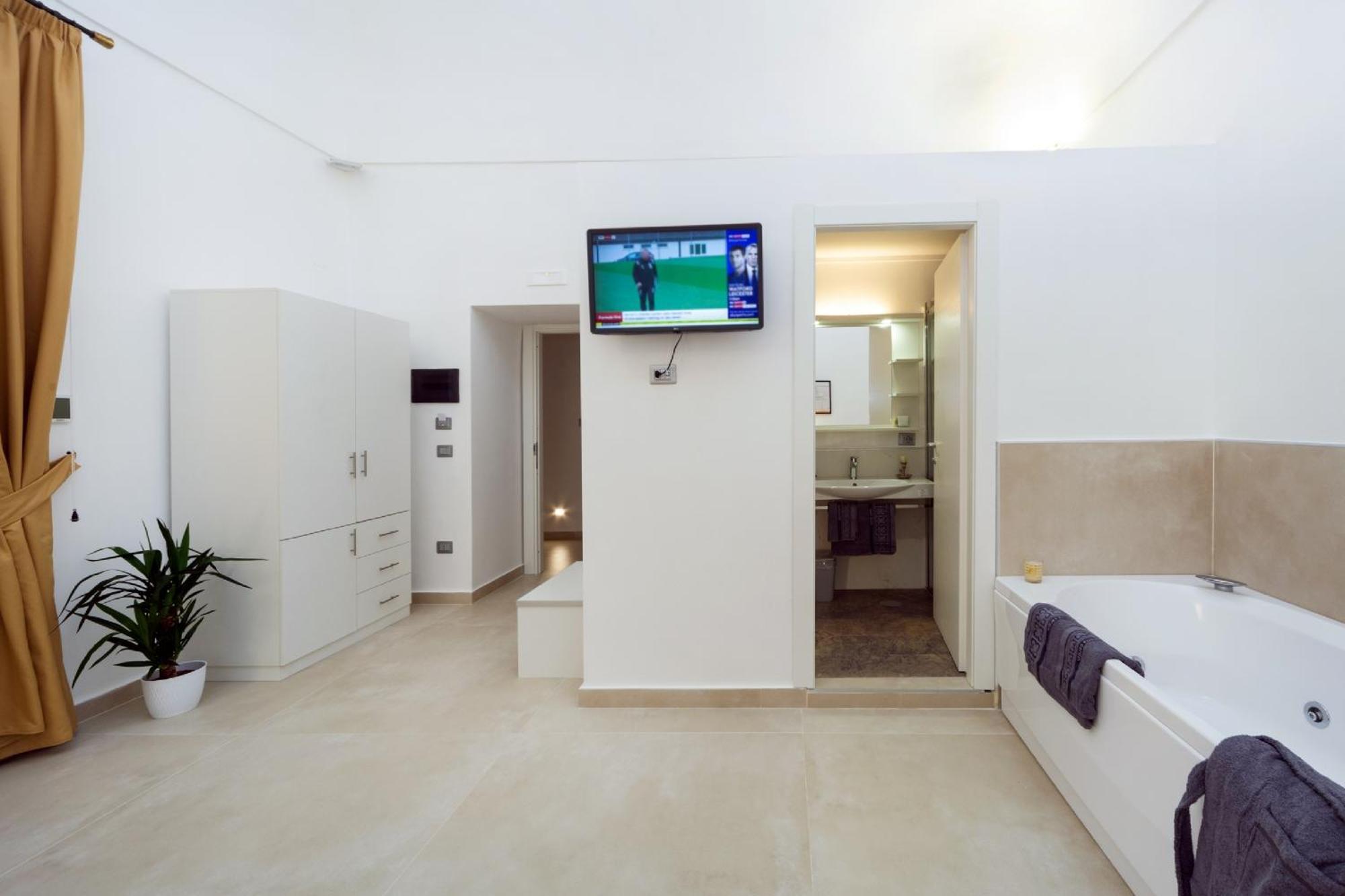 Hotel Il Tesoro Smart & Naples