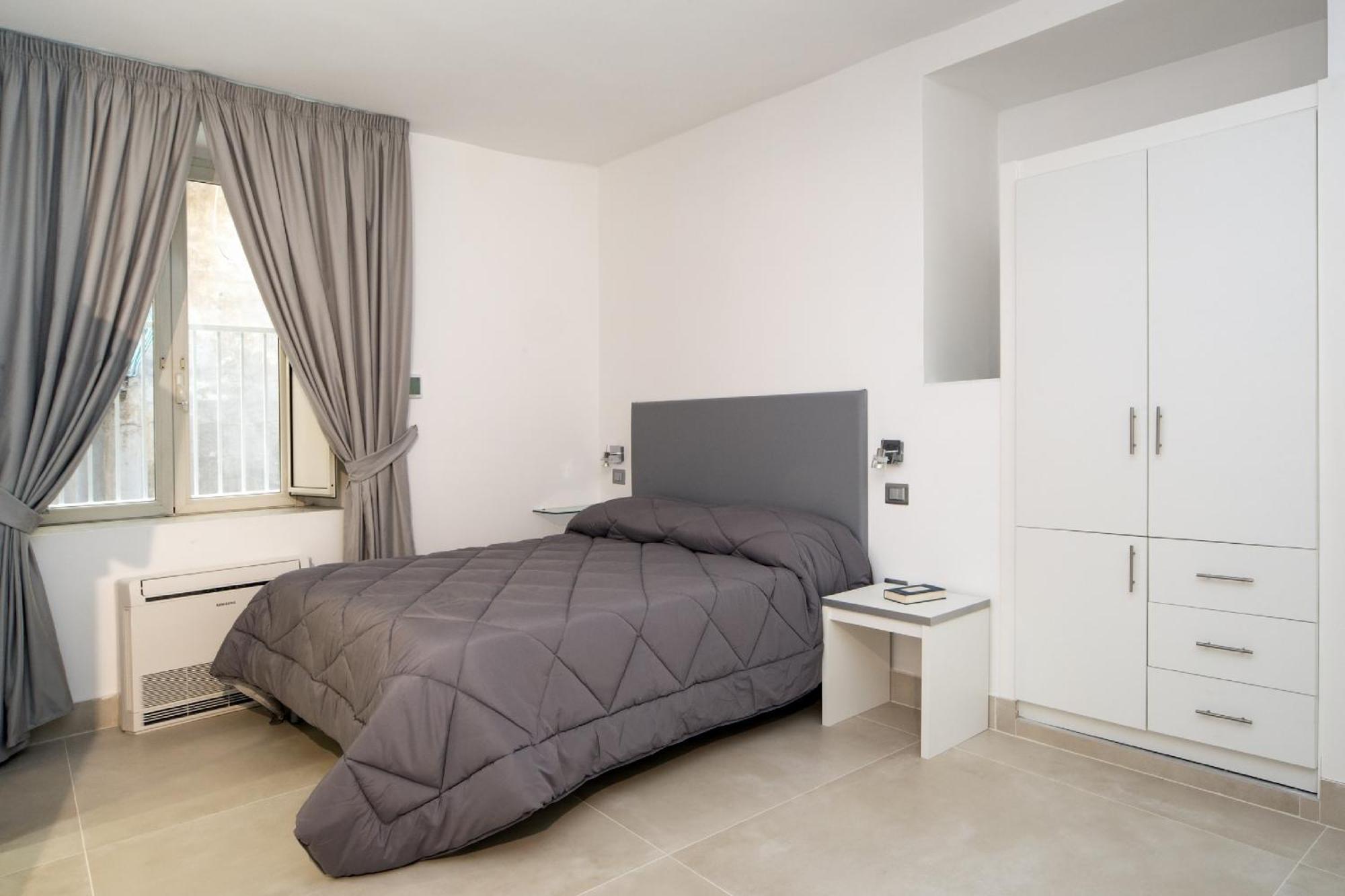 Il Tesoro Smart & Naples