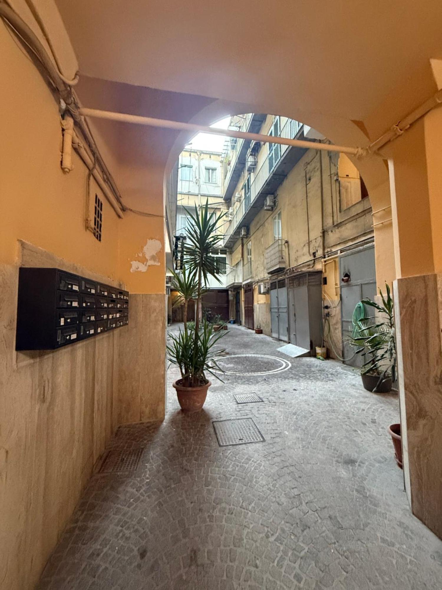 Apartment Valentino Caracciolo 105 Naples