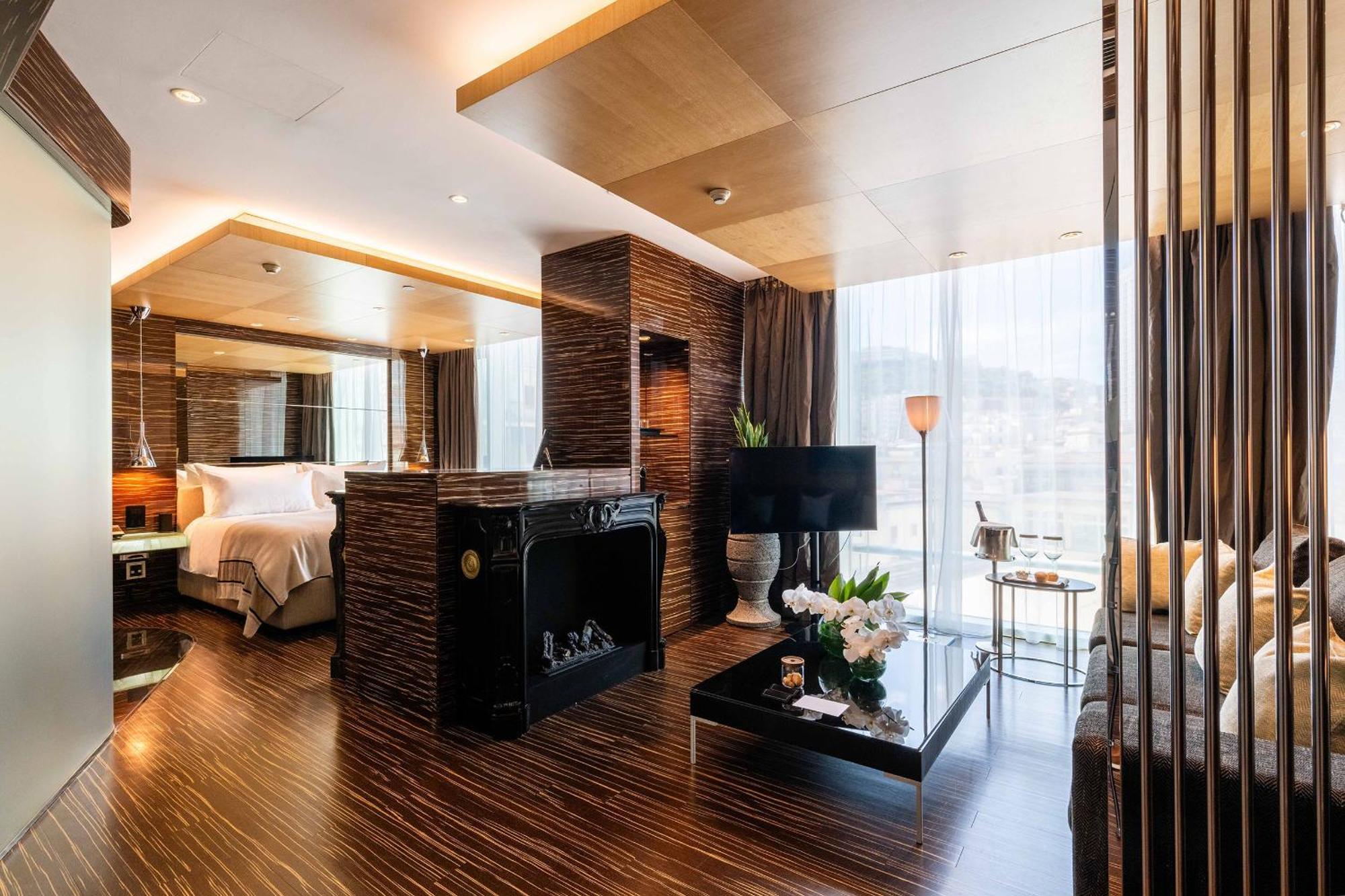 Hotel Romeo Naples