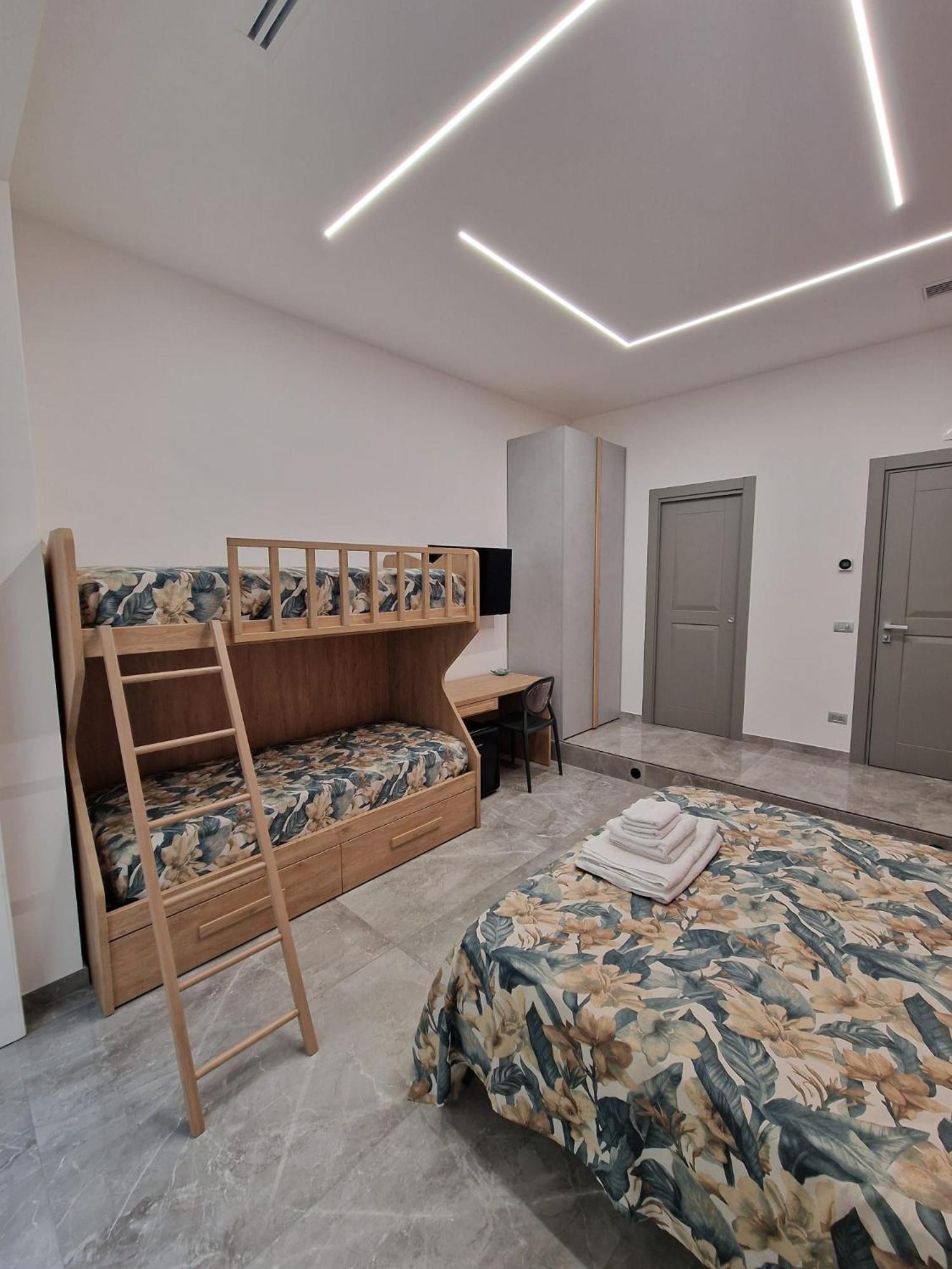 Bed & Breakfast Galleria Umberto I *