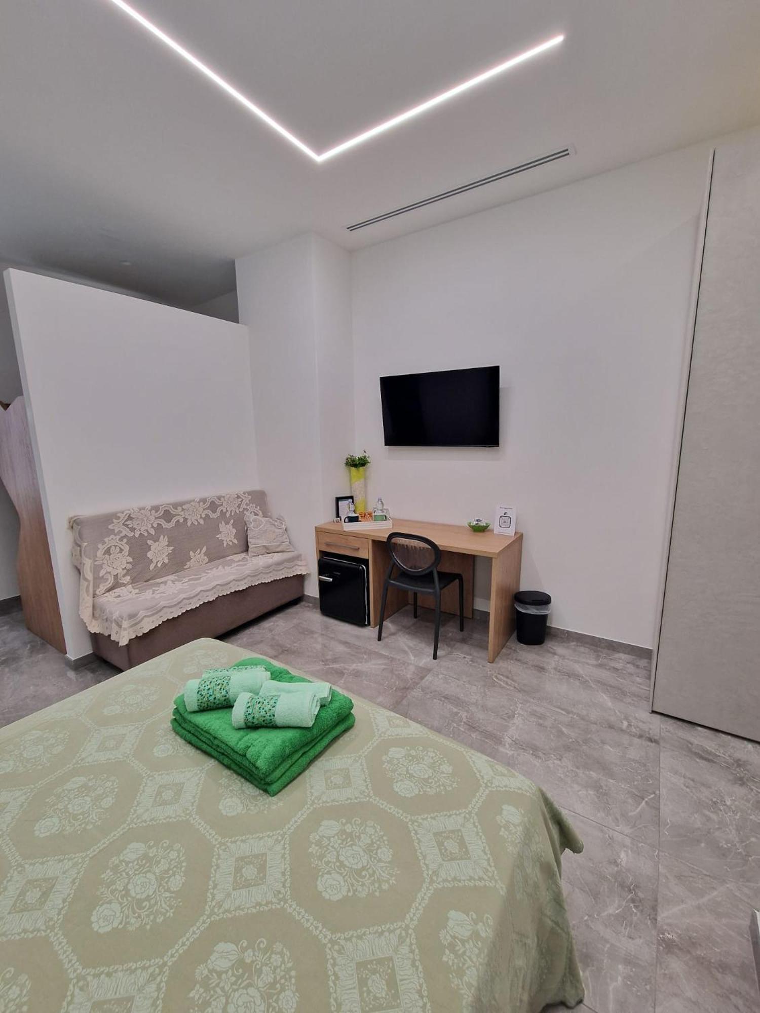 Galleria Umberto I Bed & Breakfast Naples