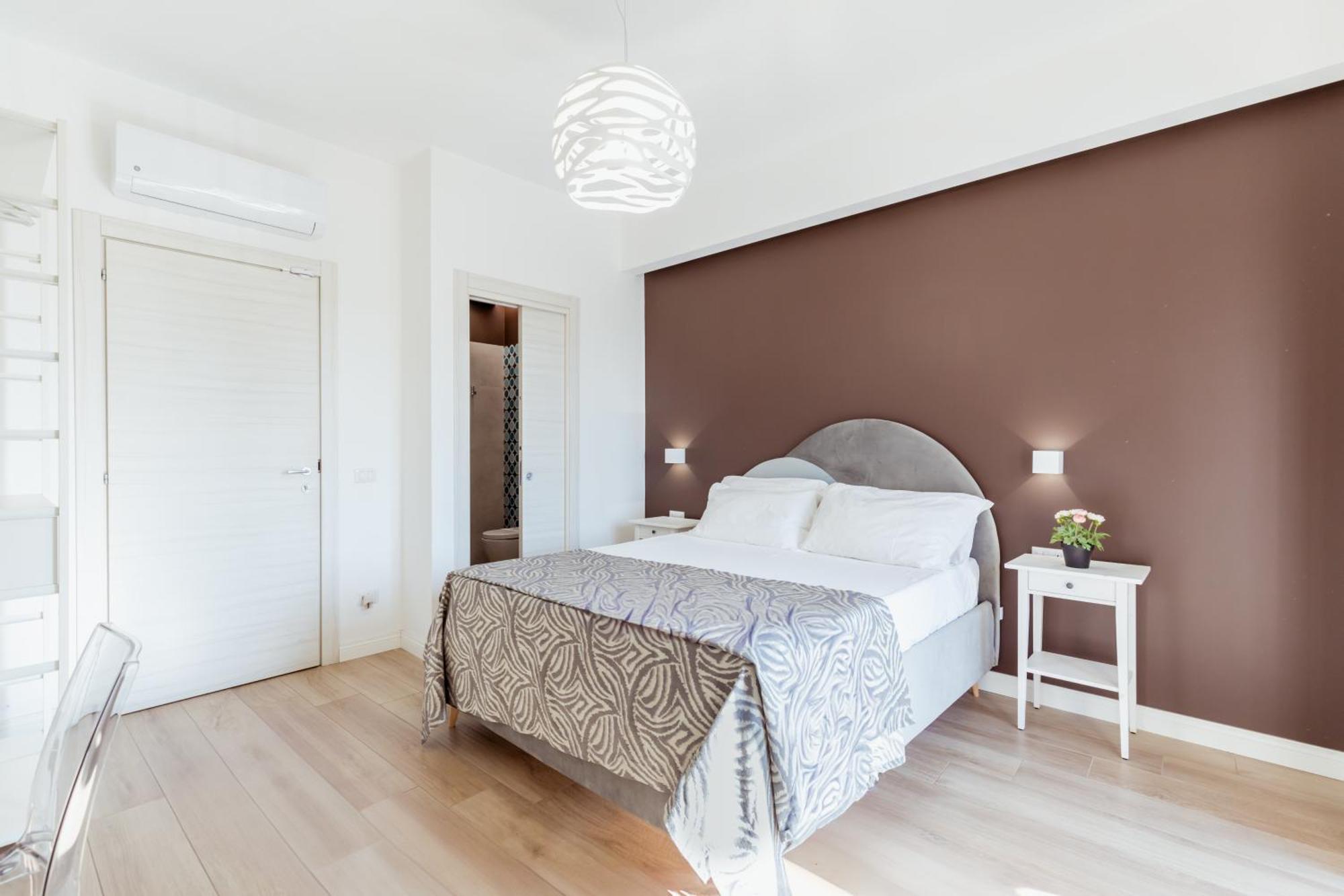 Riviera 84 Bed & Breakfast *