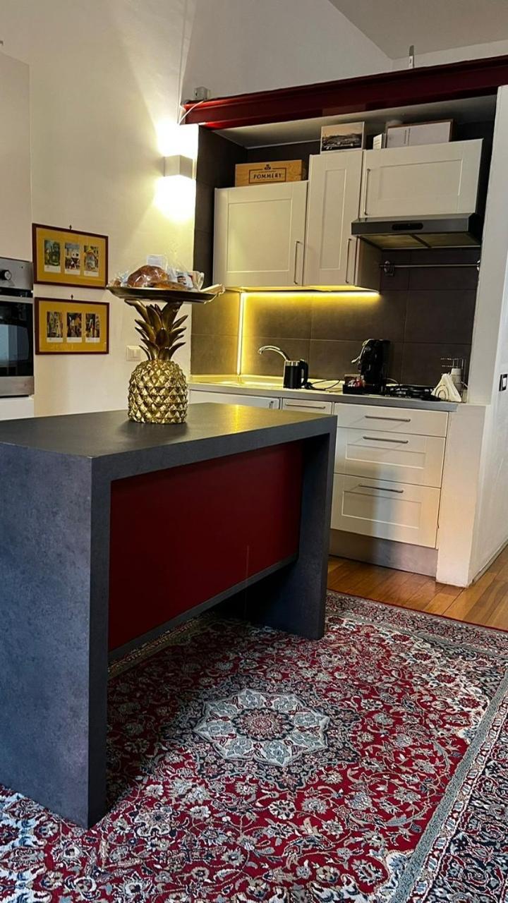 Residenza San Teodoro Chiaia Dimora Storica Apartment