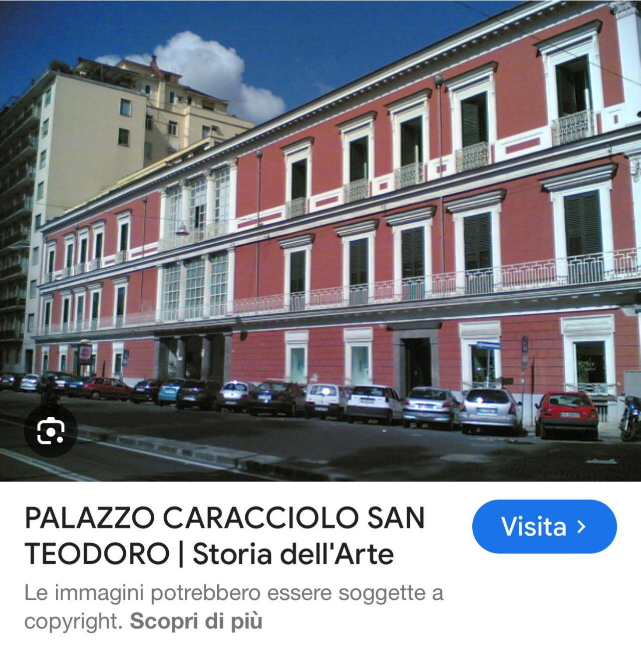 Apartment Residenza San Teodoro Chiaia Dimora Storica Naples