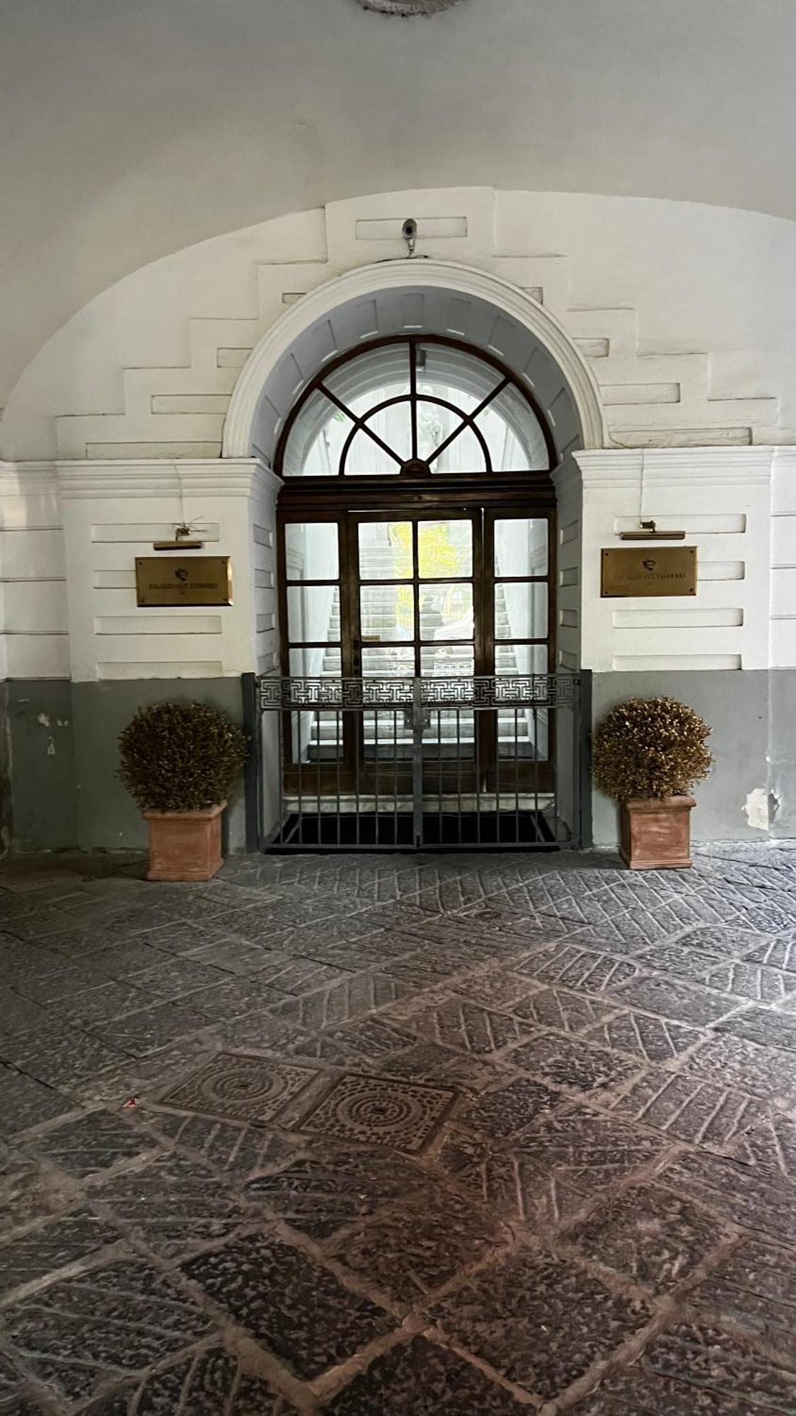 Residenza San Teodoro Chiaia Dimora Storica *