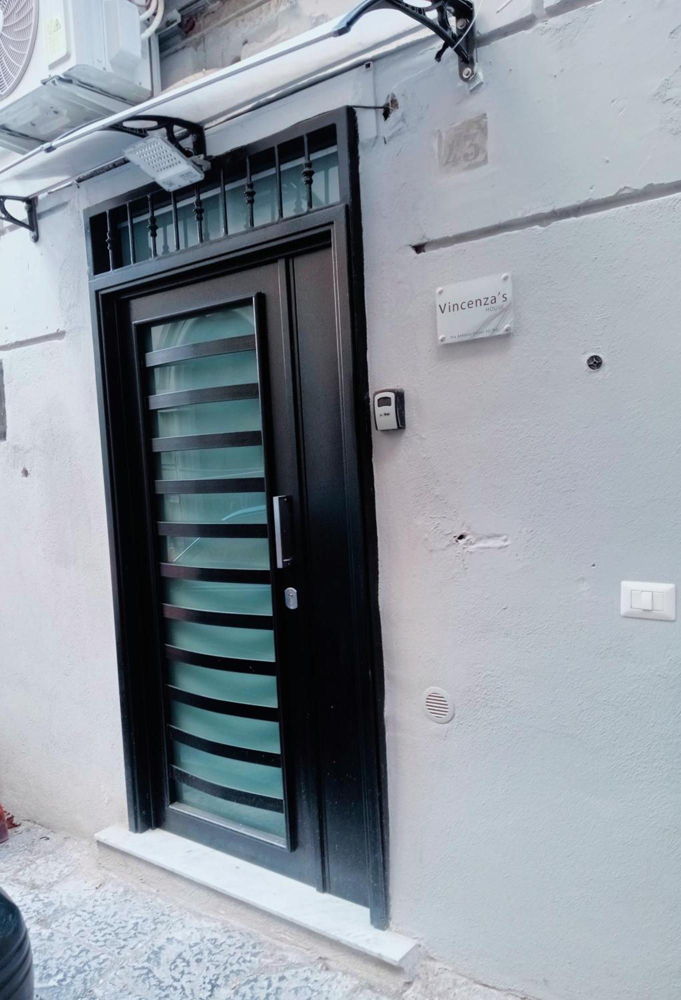Vincenza's House Naples