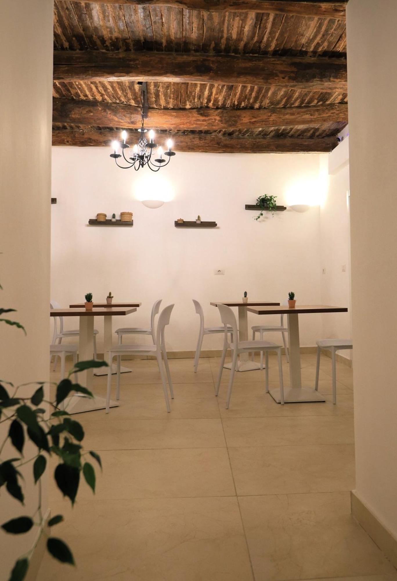 Bed & Breakfast Ai 13 Gradoni Di Chiaia Naples