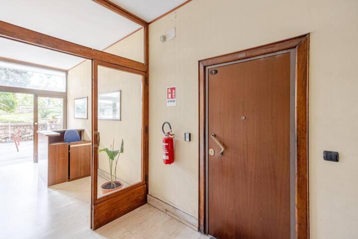 Apartment Crispi 74.1 - Naples