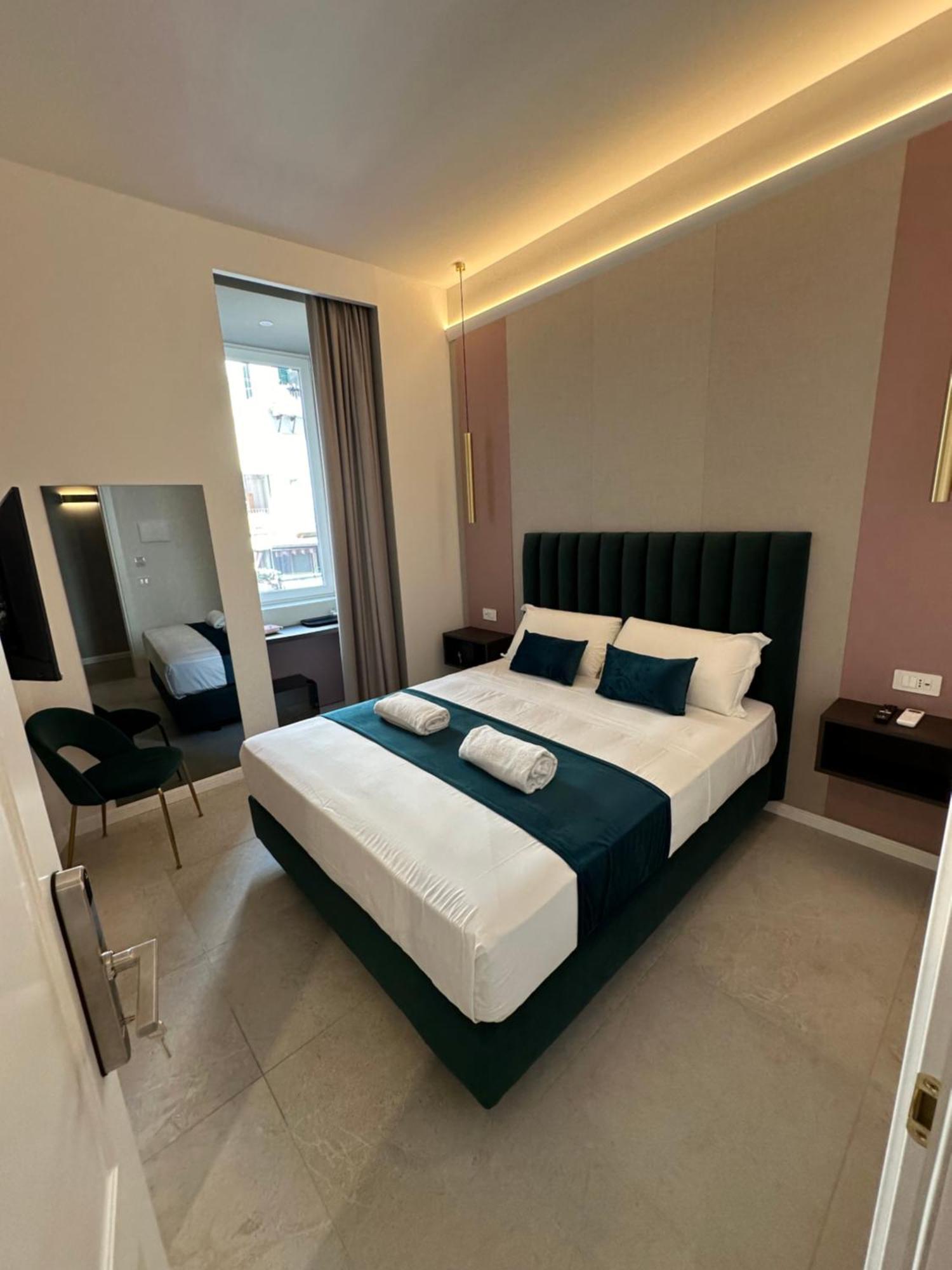 Aparthotel Hotiday Collection - Museo Naples
