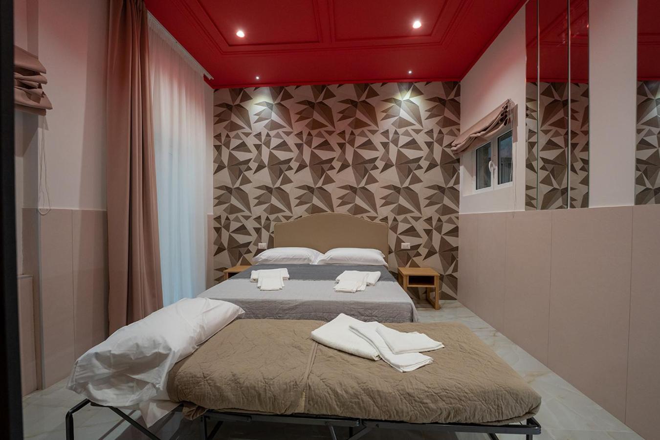P.c. Boutique H. Vesuvius, Centro, By Clapa Group * Naples